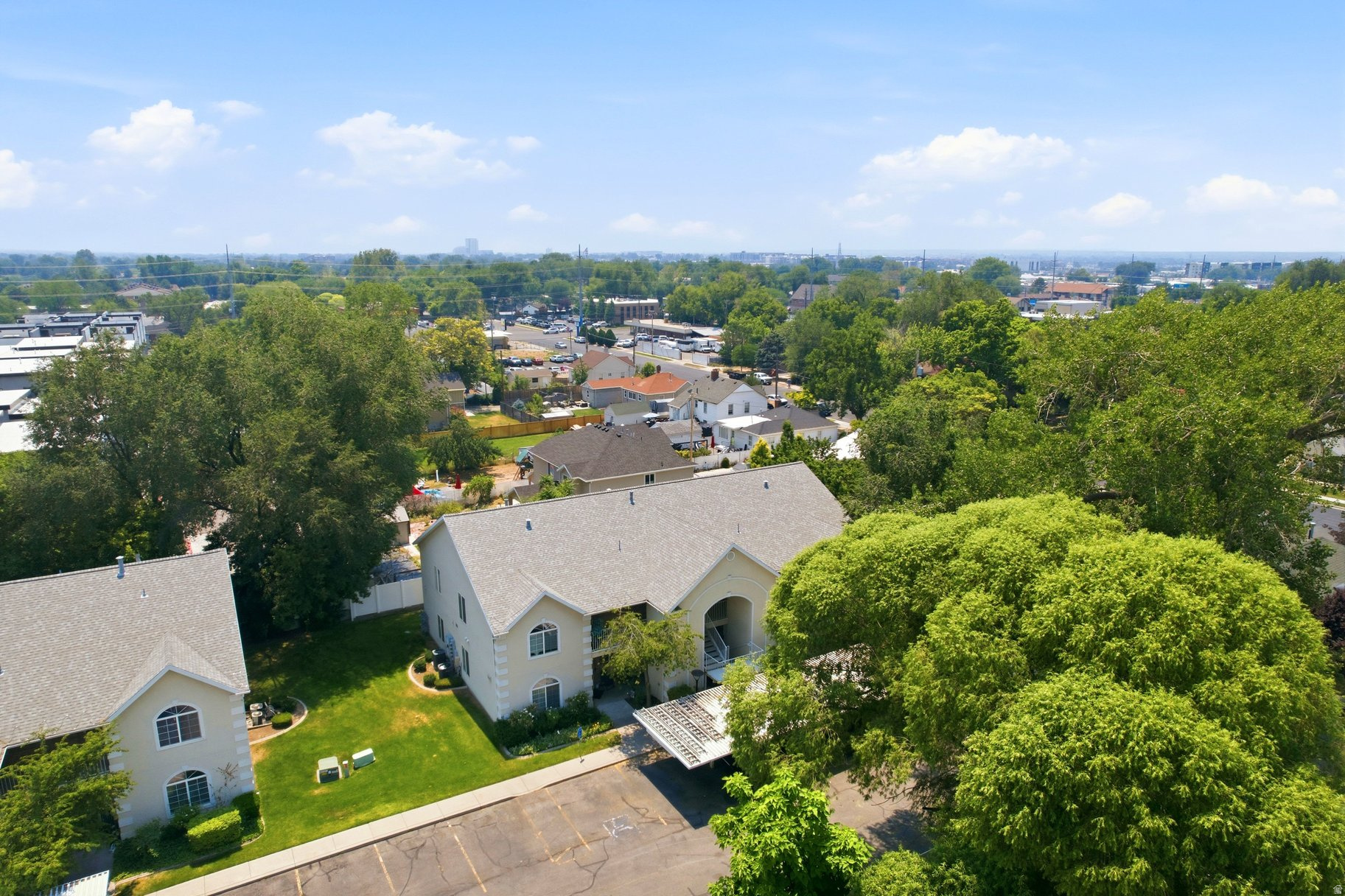 GRANITE POINTE PHASE 3 CONDO - Residential