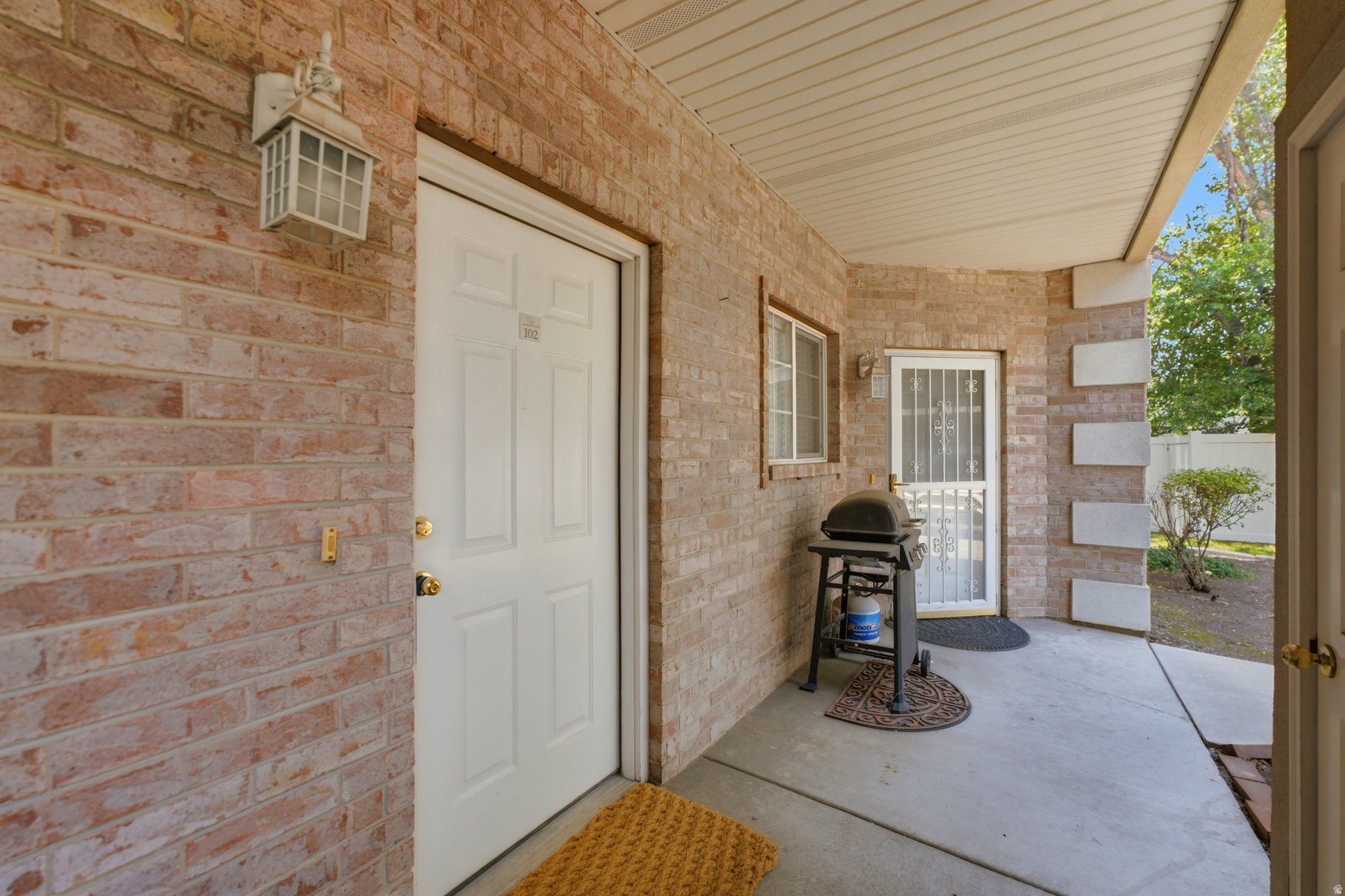 GRANITE POINTE PHASE 3 CONDO - Residential
