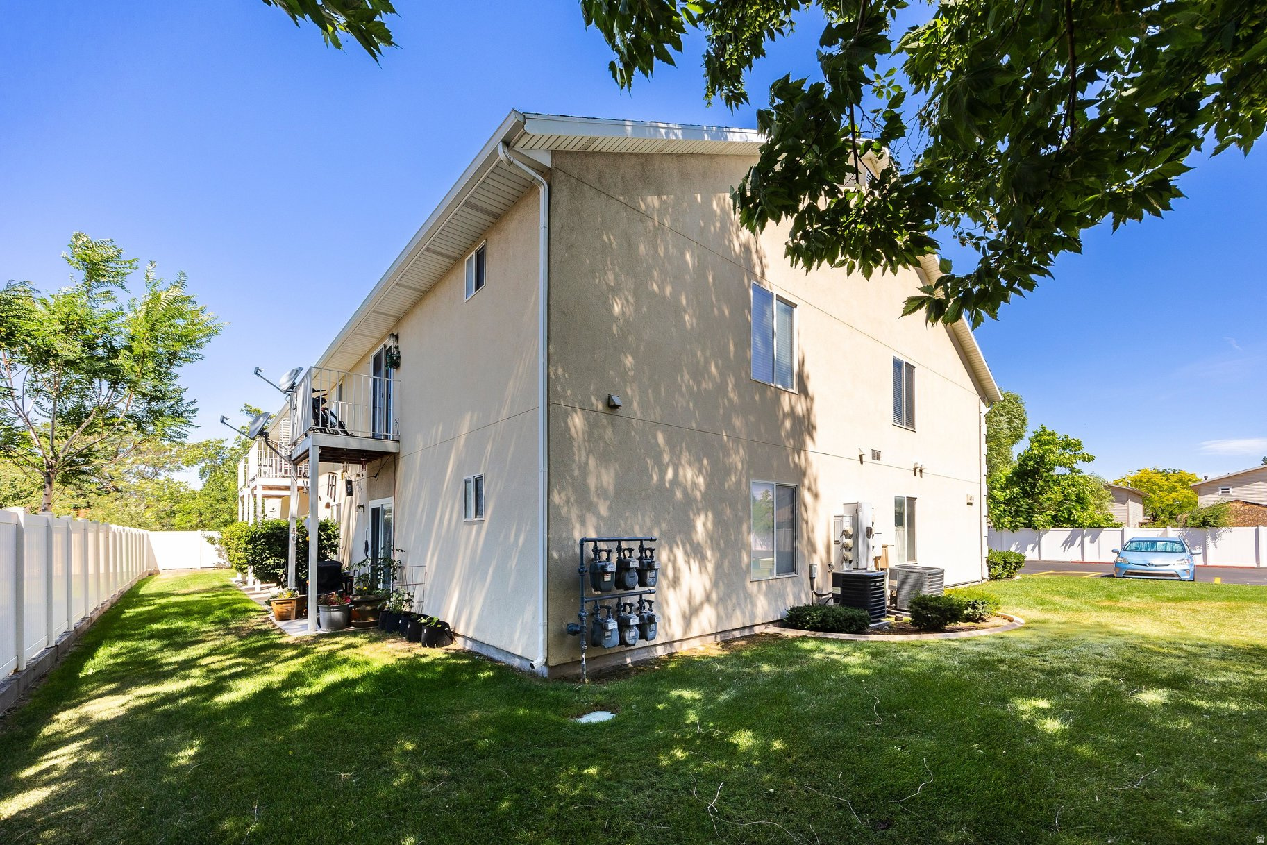 GRANITE POINTE PHASE 3 CONDO - Residential