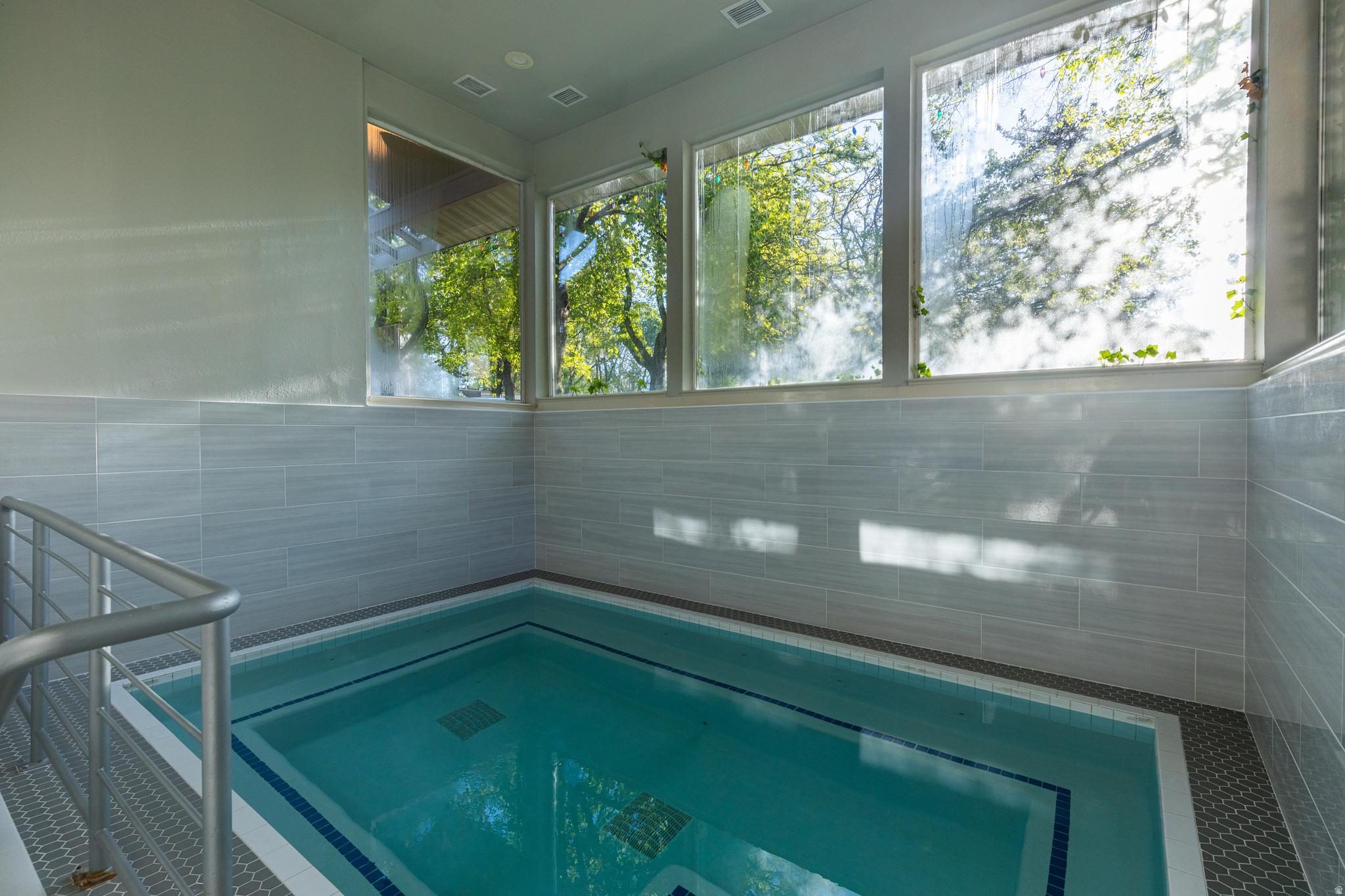 HILLCREEK - Residential