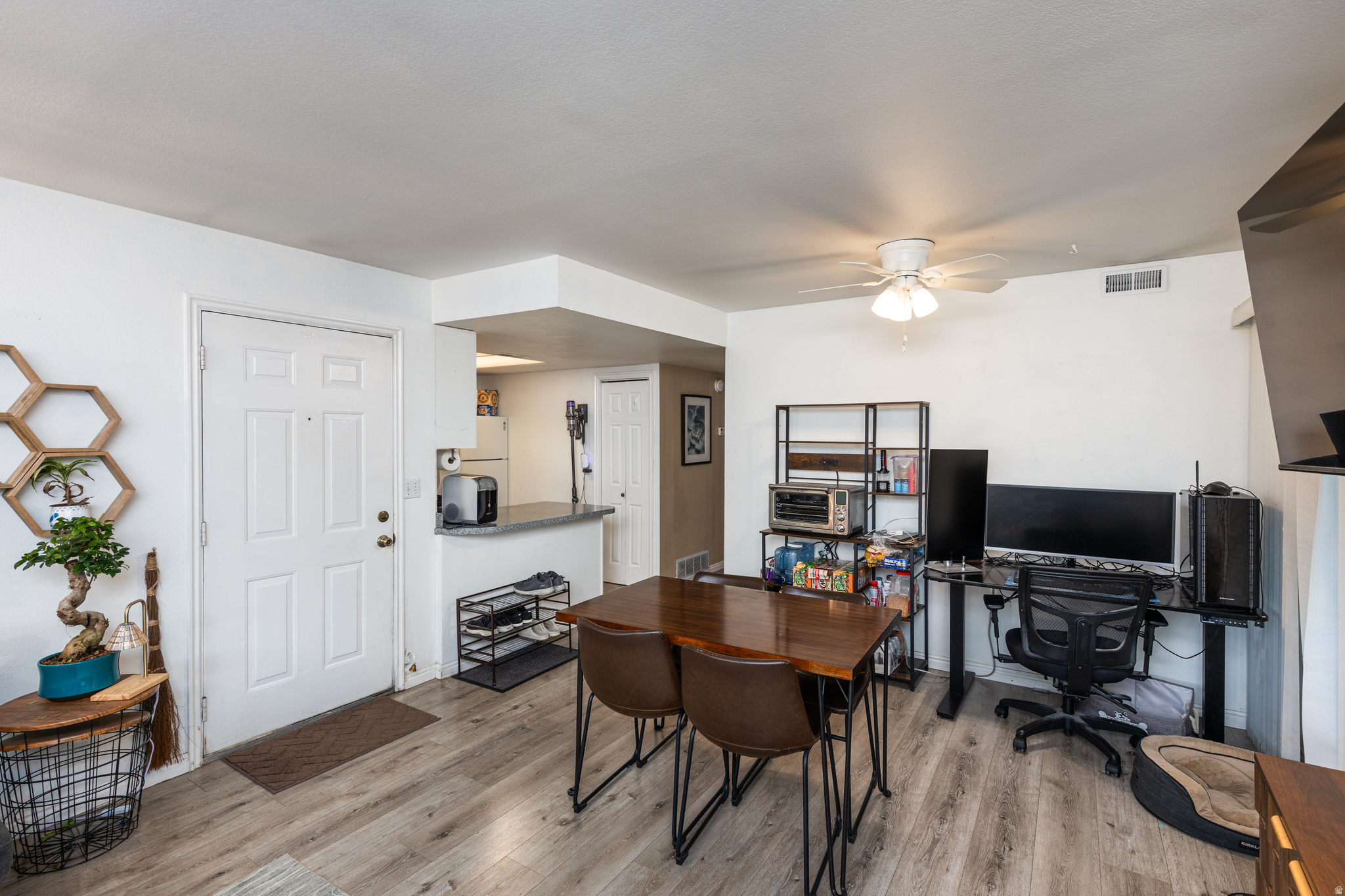 HILLCREEK - Residential
