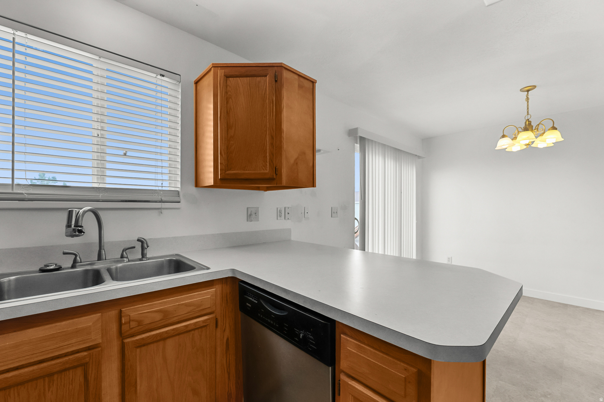 WEST POINT MEADOWS - Residential