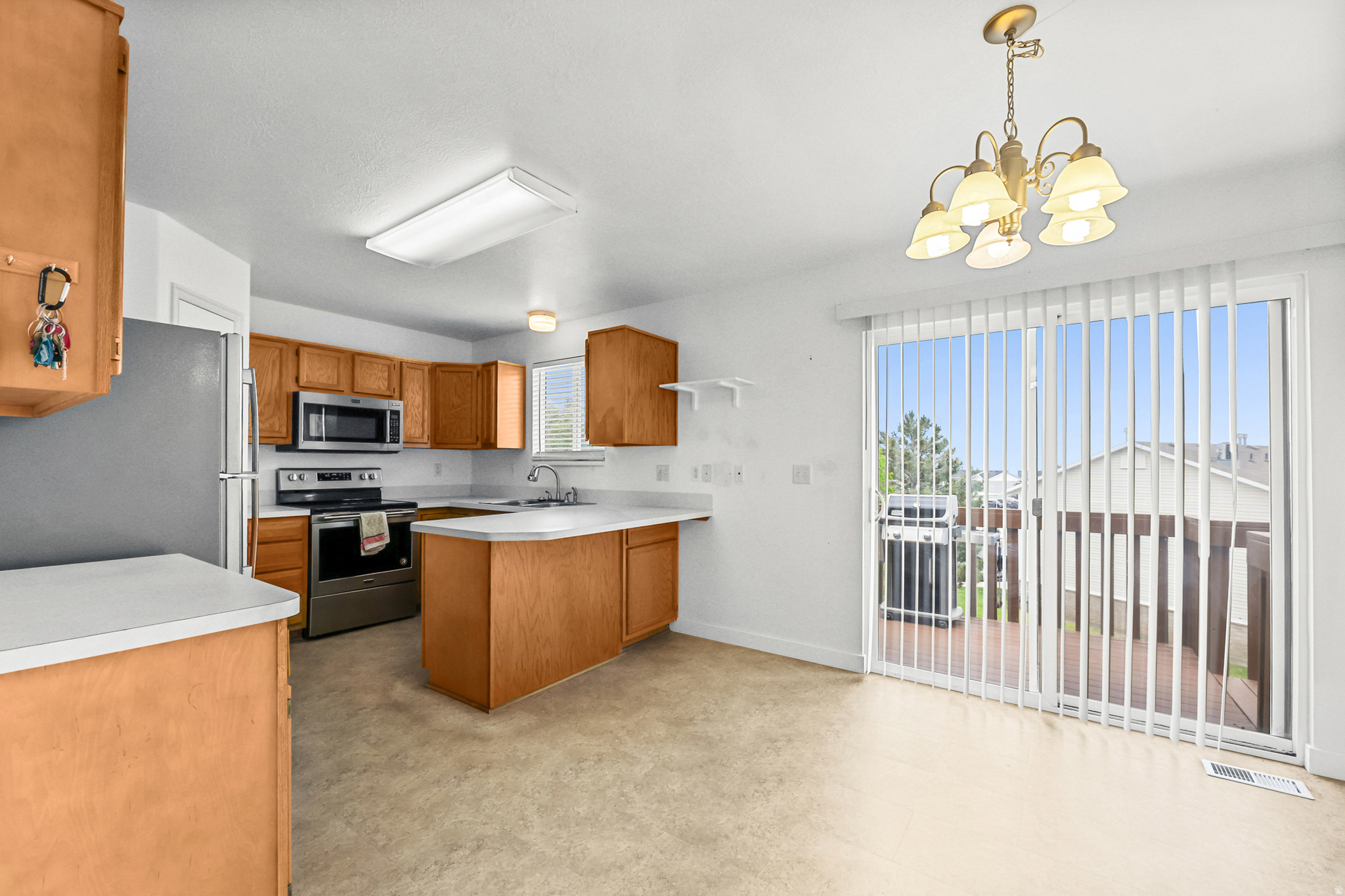 WEST POINT MEADOWS - Residential