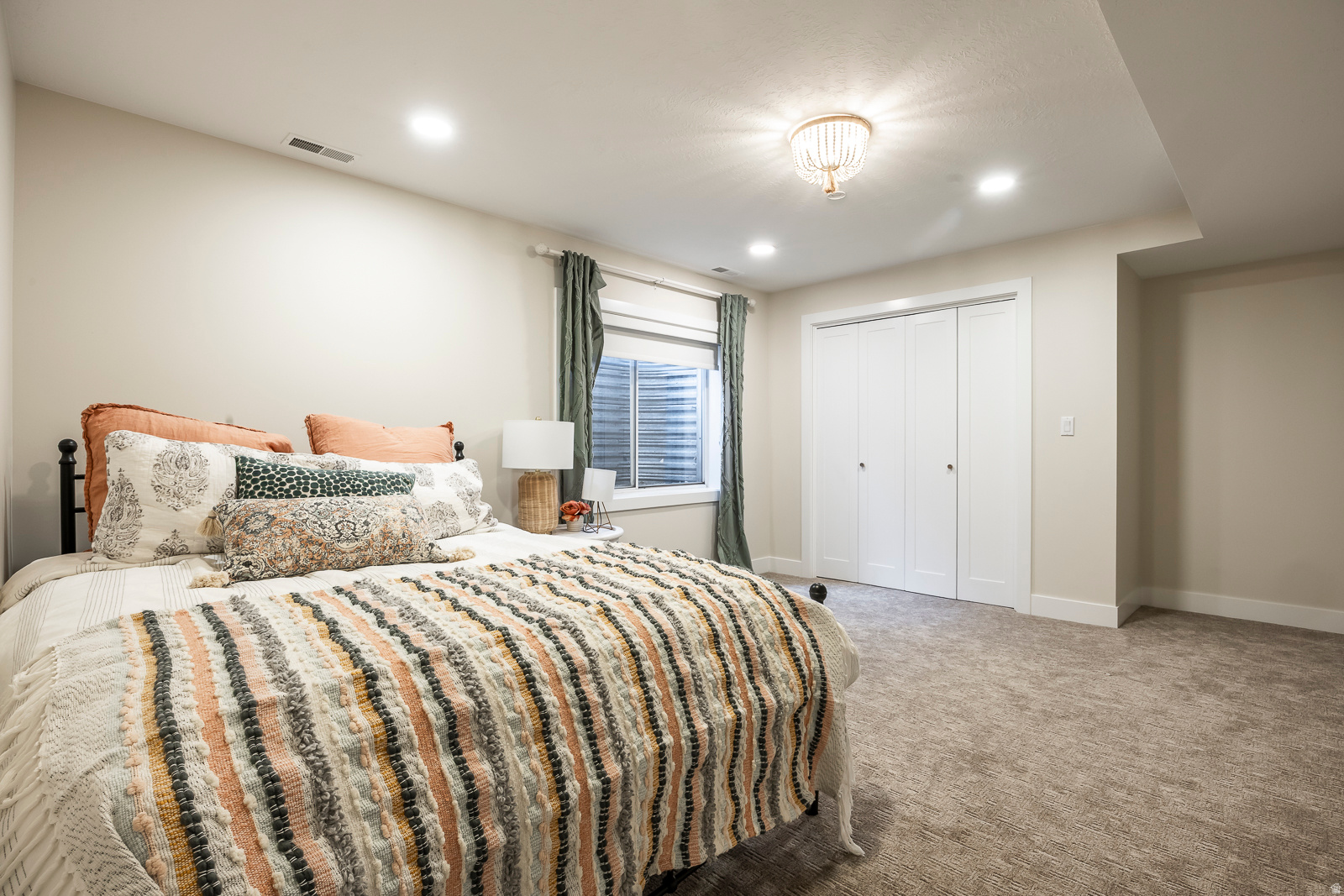 WILLOW CREEK HEIGHTS - Residential
