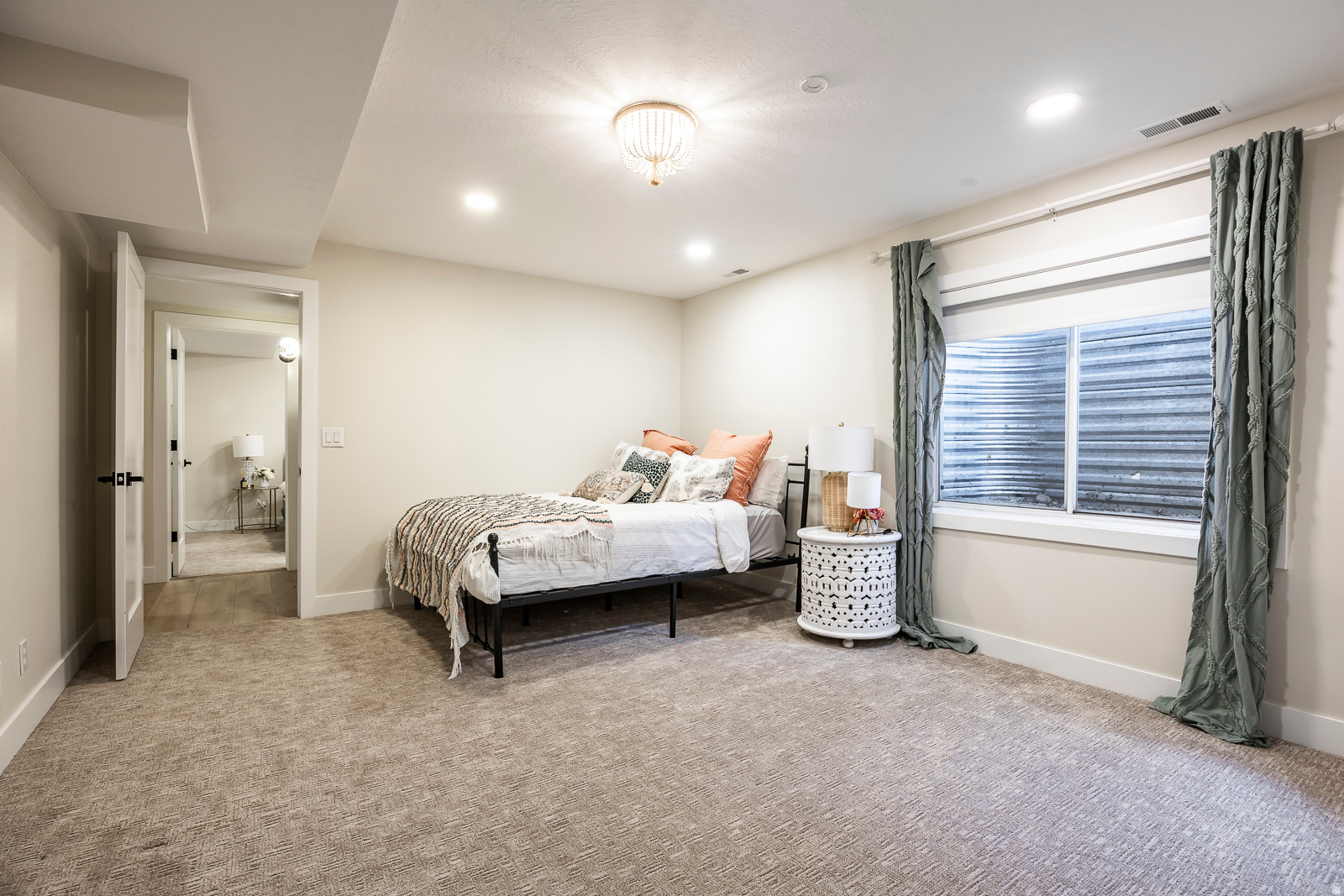 WILLOW CREEK HEIGHTS - Residential