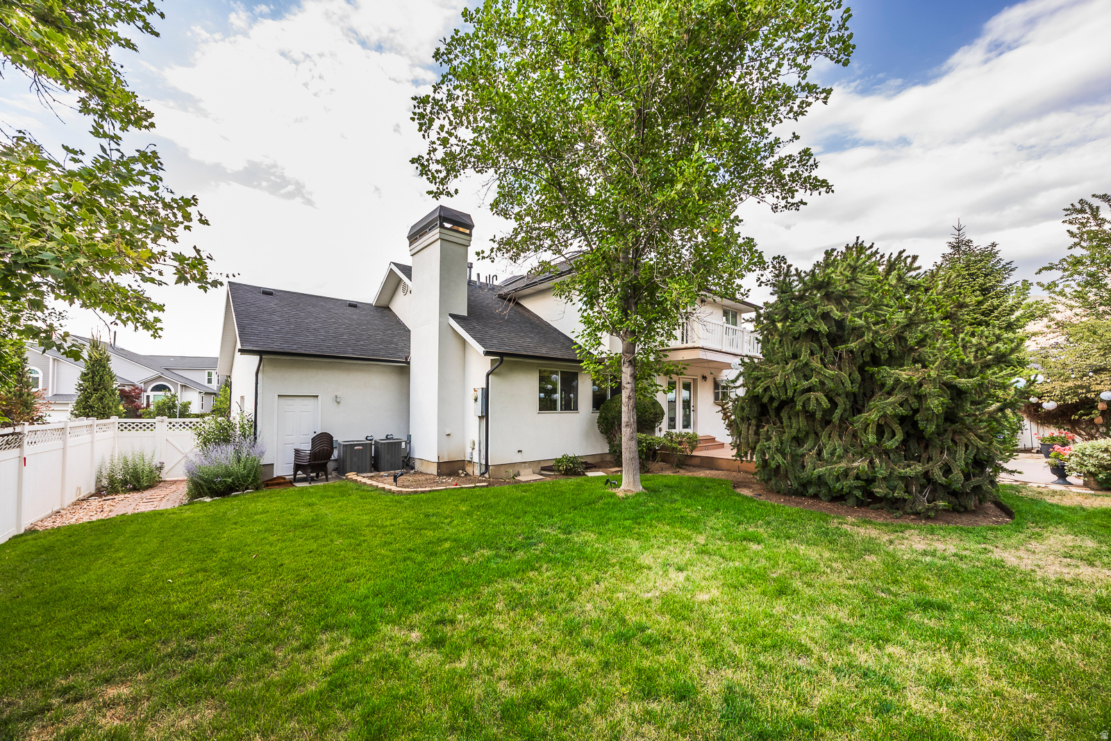 WILLOW CREEK HEIGHTS - Residential