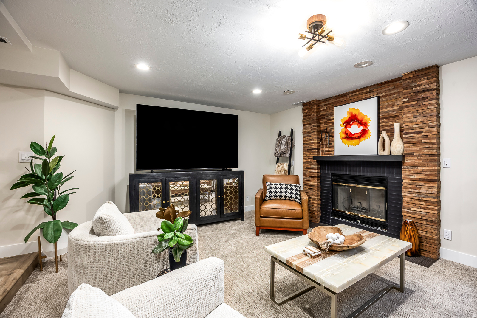 WILLOW CREEK HEIGHTS - Residential