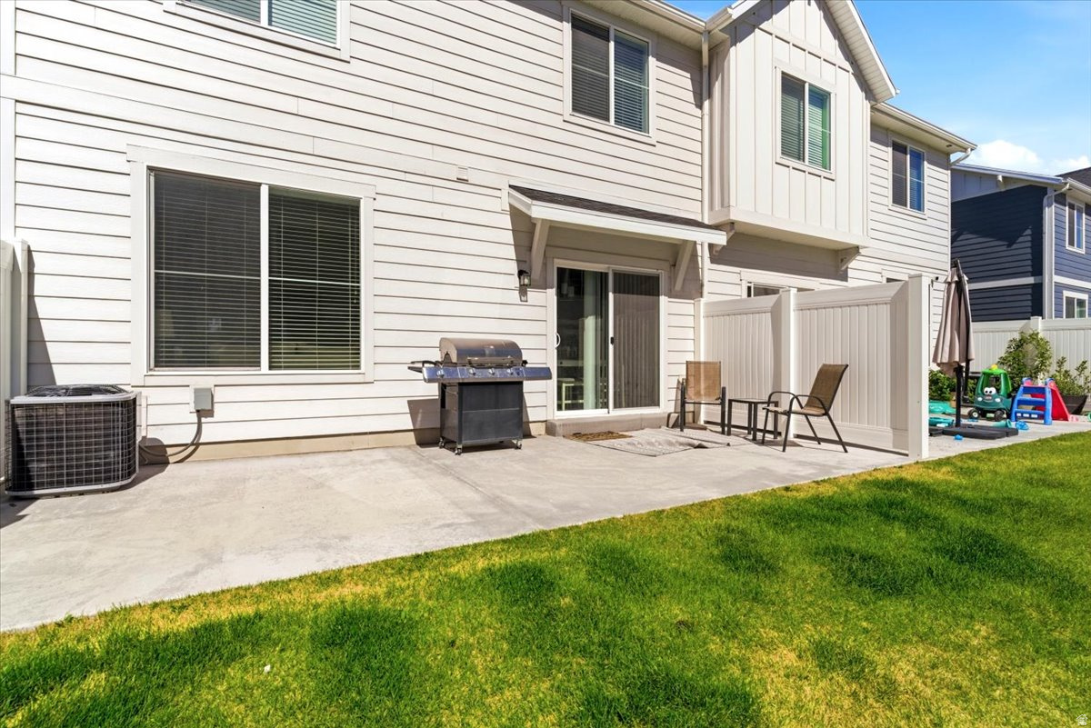 THE COURTYARD AT GREEN FARM - Residential