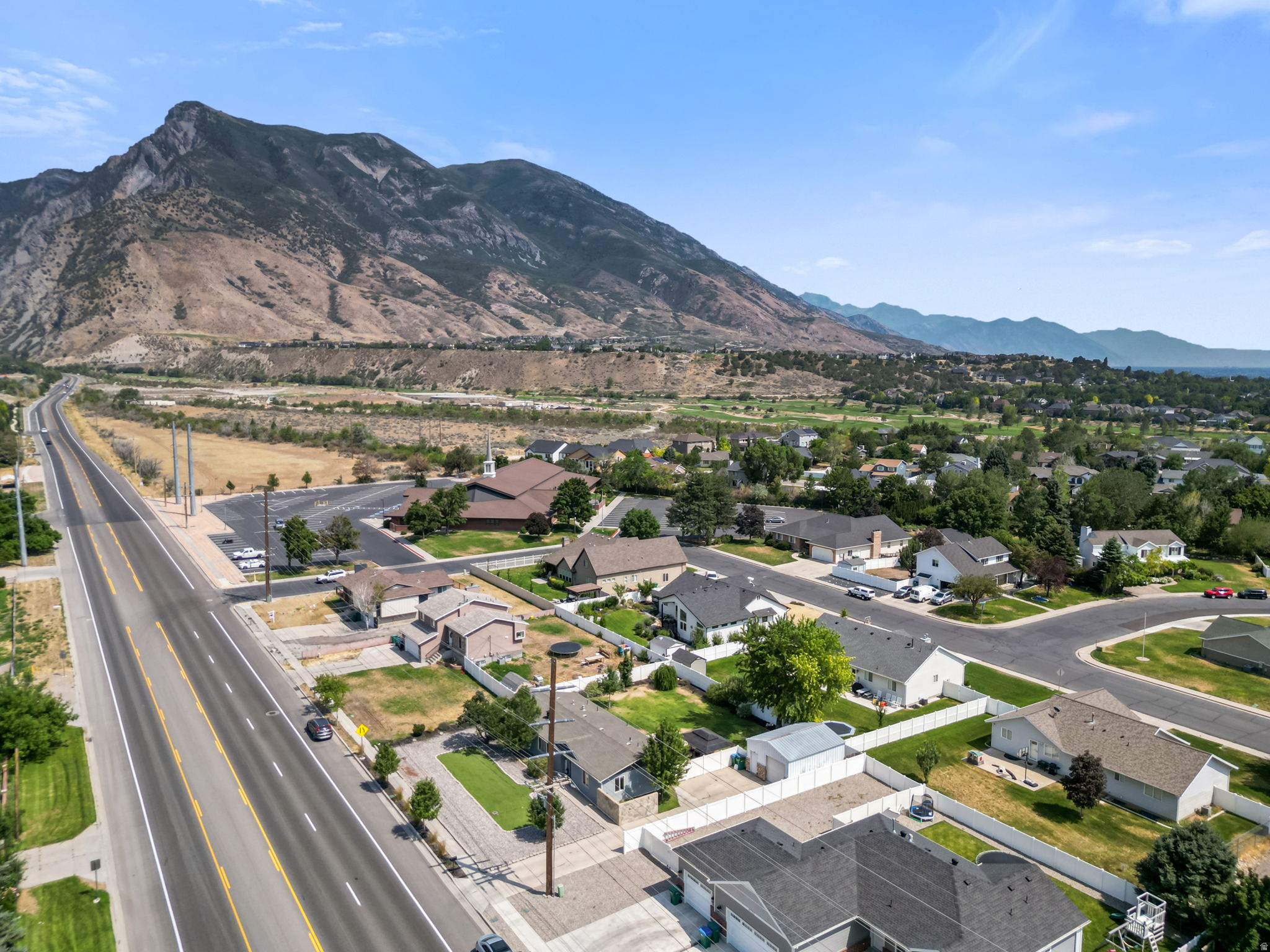 ALPINE COUNTRY CLUB - Residential