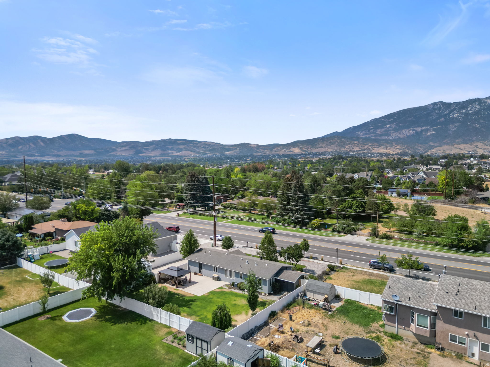 ALPINE COUNTRY CLUB - Residential