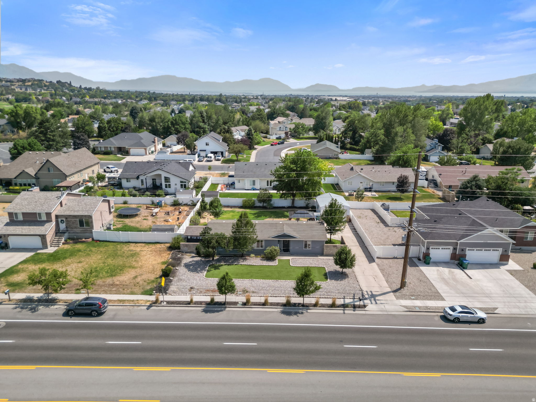 ALPINE COUNTRY CLUB - Residential