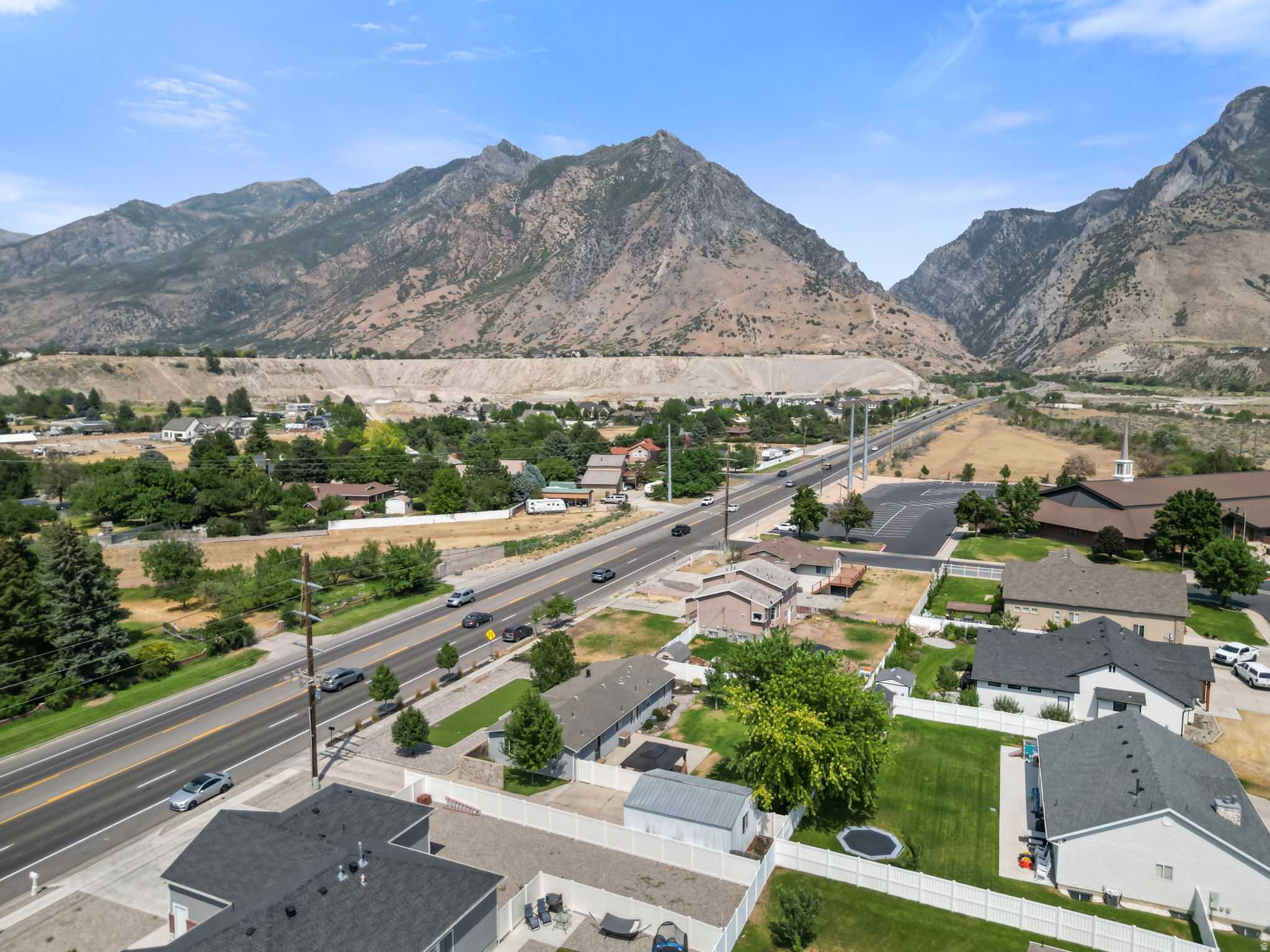 ALPINE COUNTRY CLUB - Residential