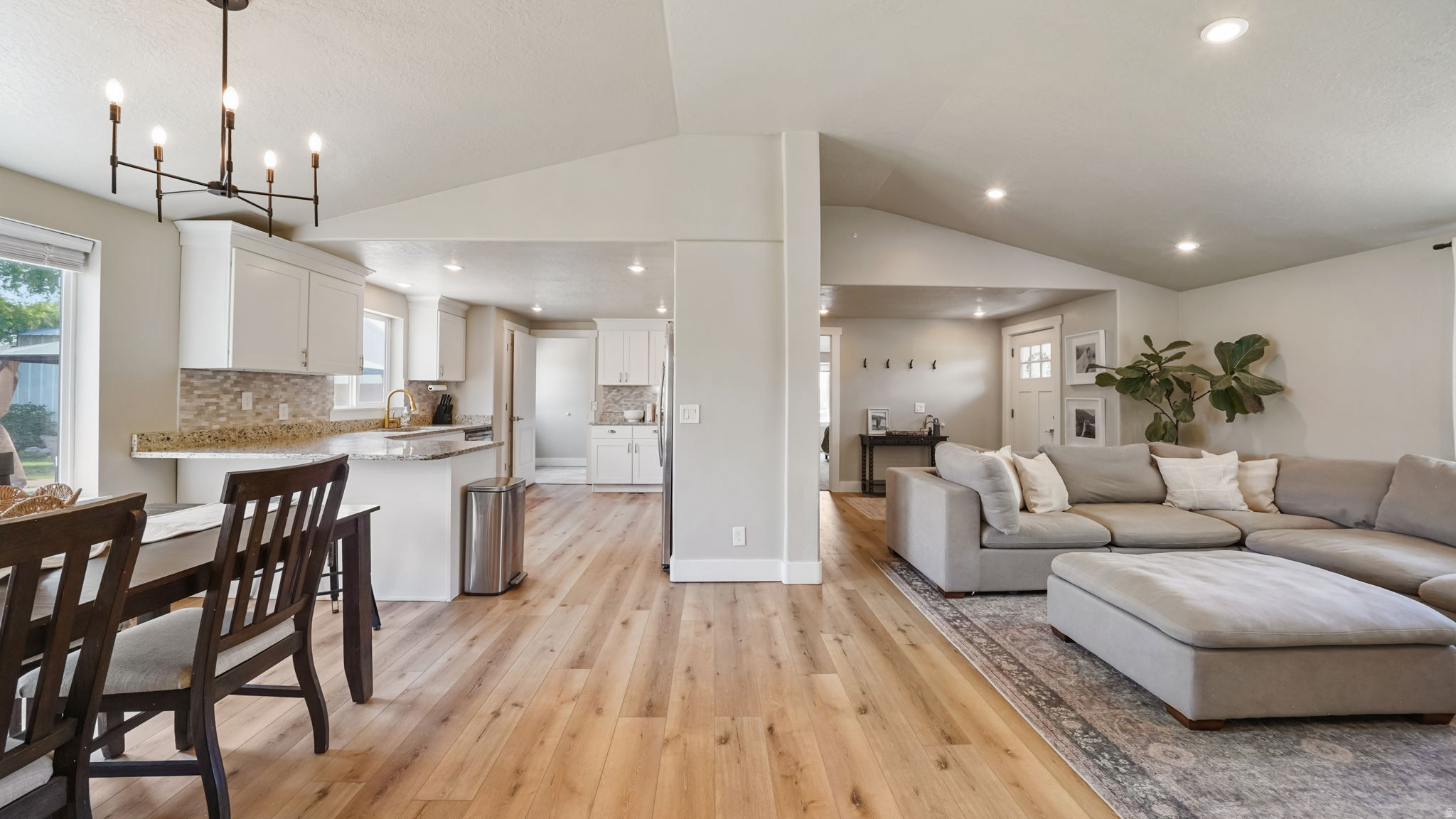 ALPINE COUNTRY CLUB - Residential