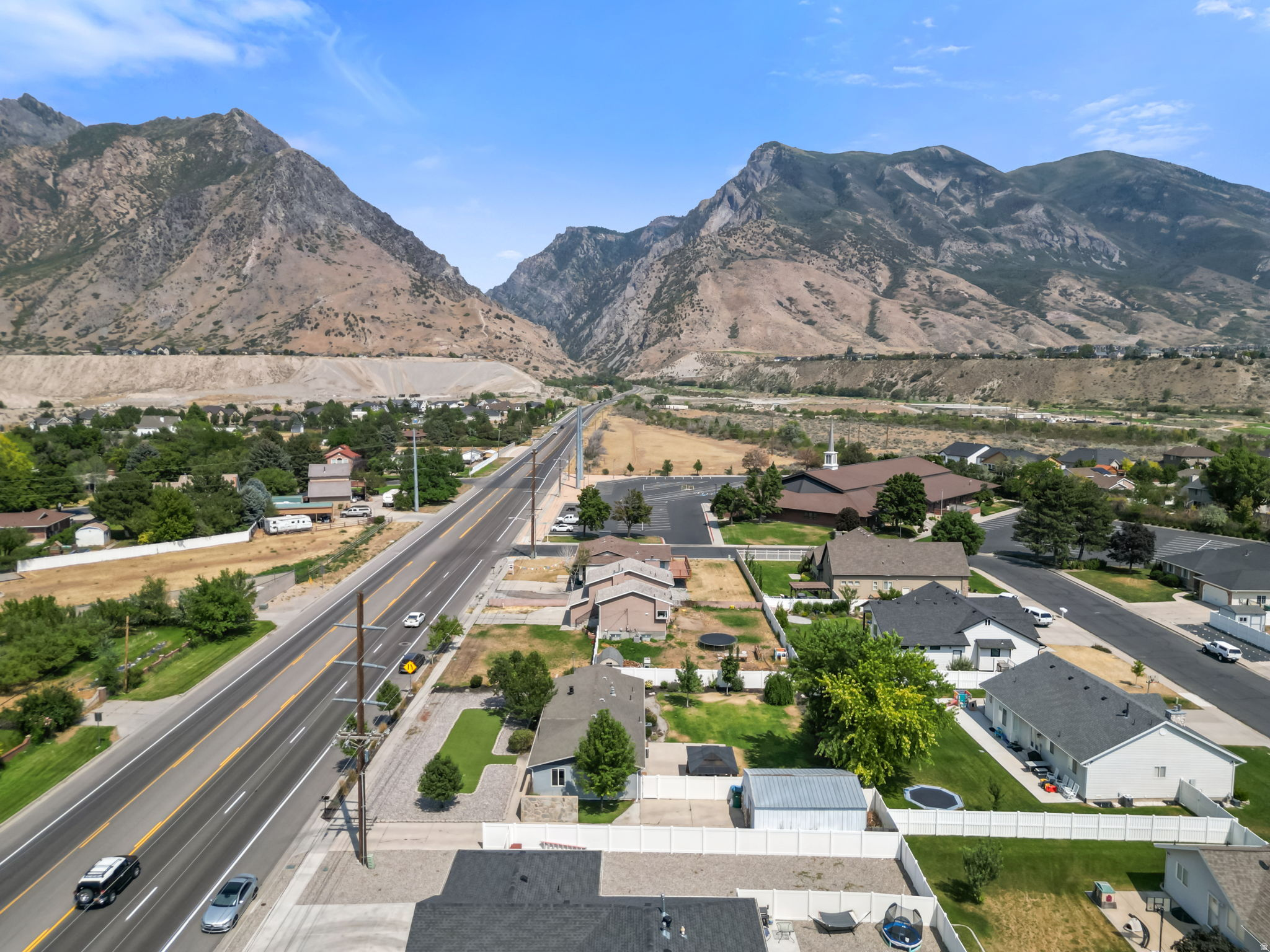 ALPINE COUNTRY CLUB - Residential