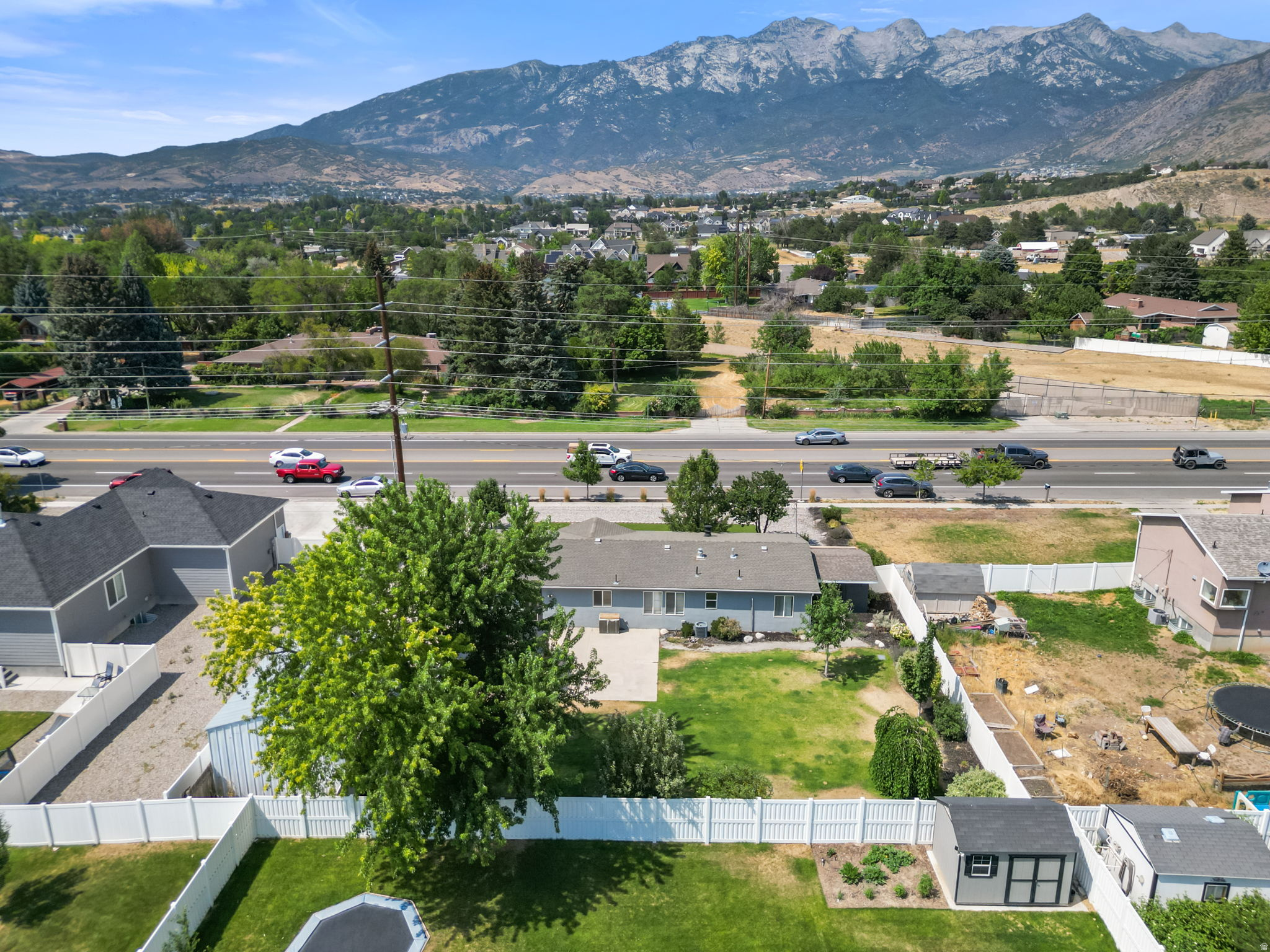 ALPINE COUNTRY CLUB - Residential