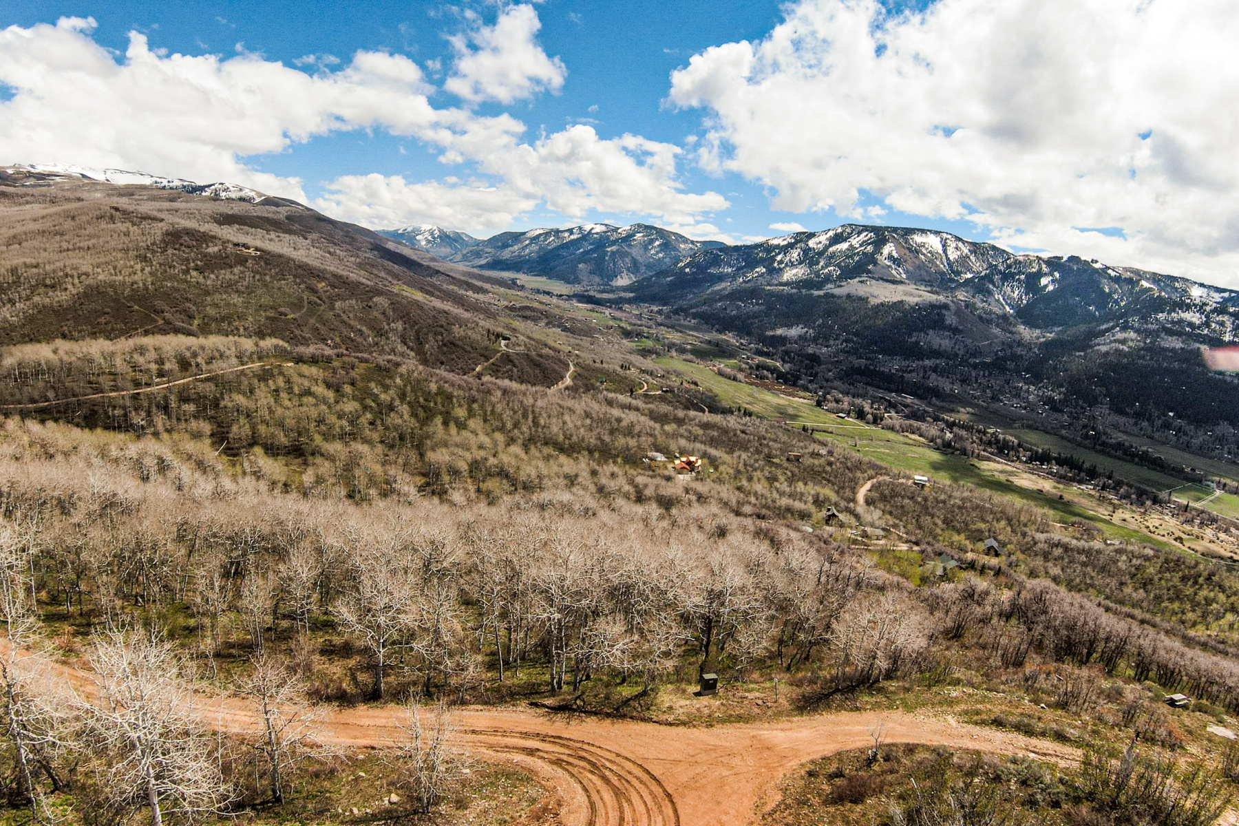 CANYON RIM - Land