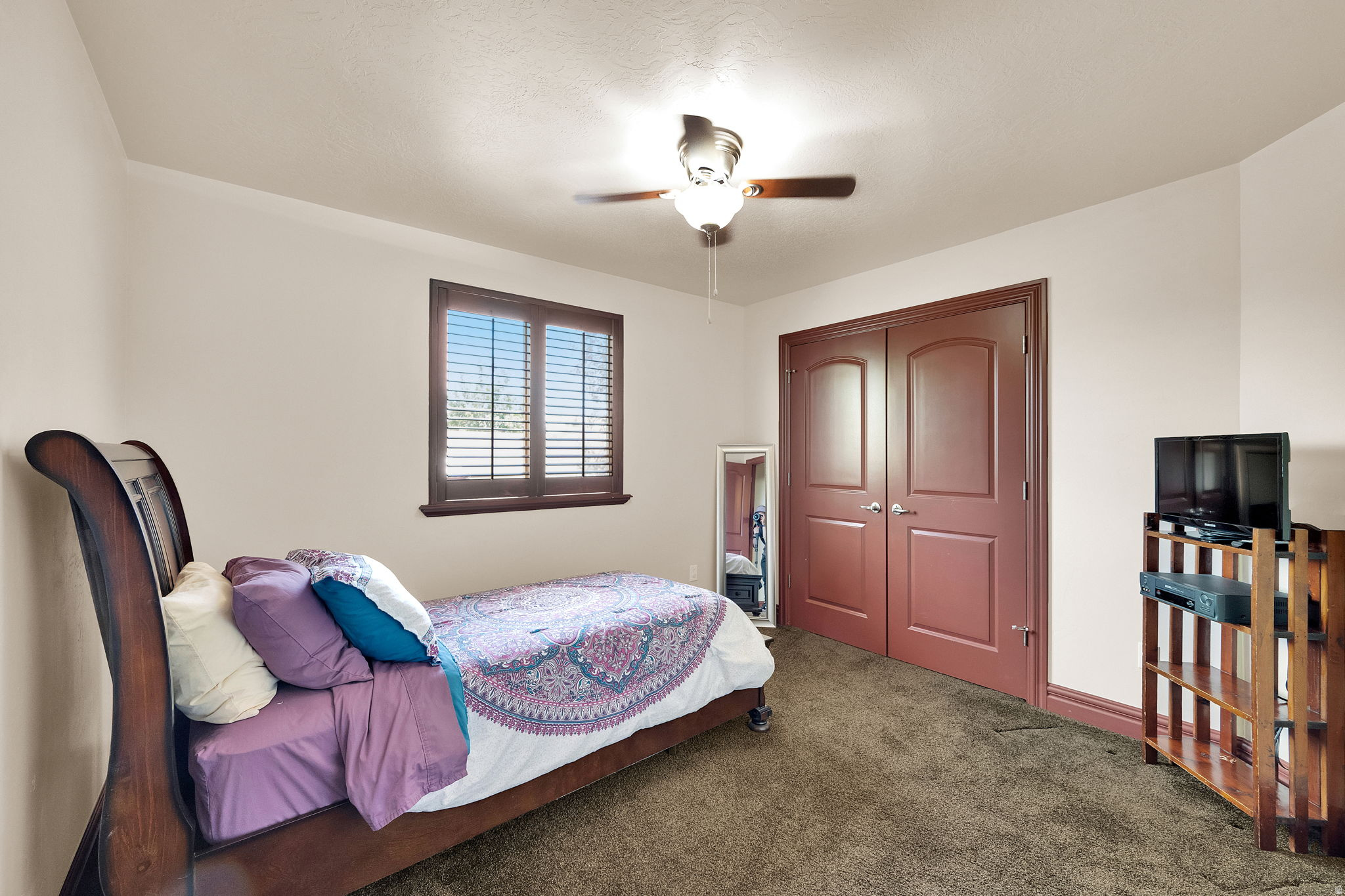 TITHING YARD - Residential
