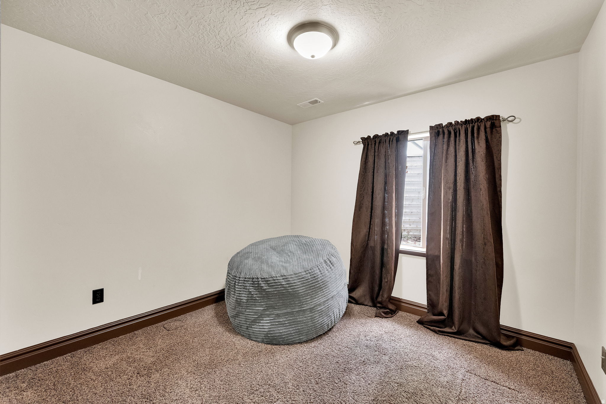 TITHING YARD - Residential