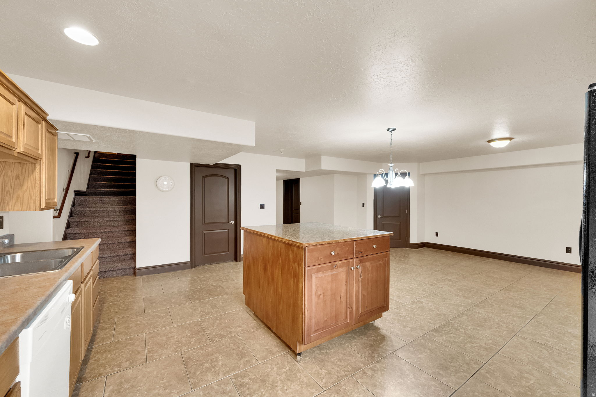 TITHING YARD - Residential