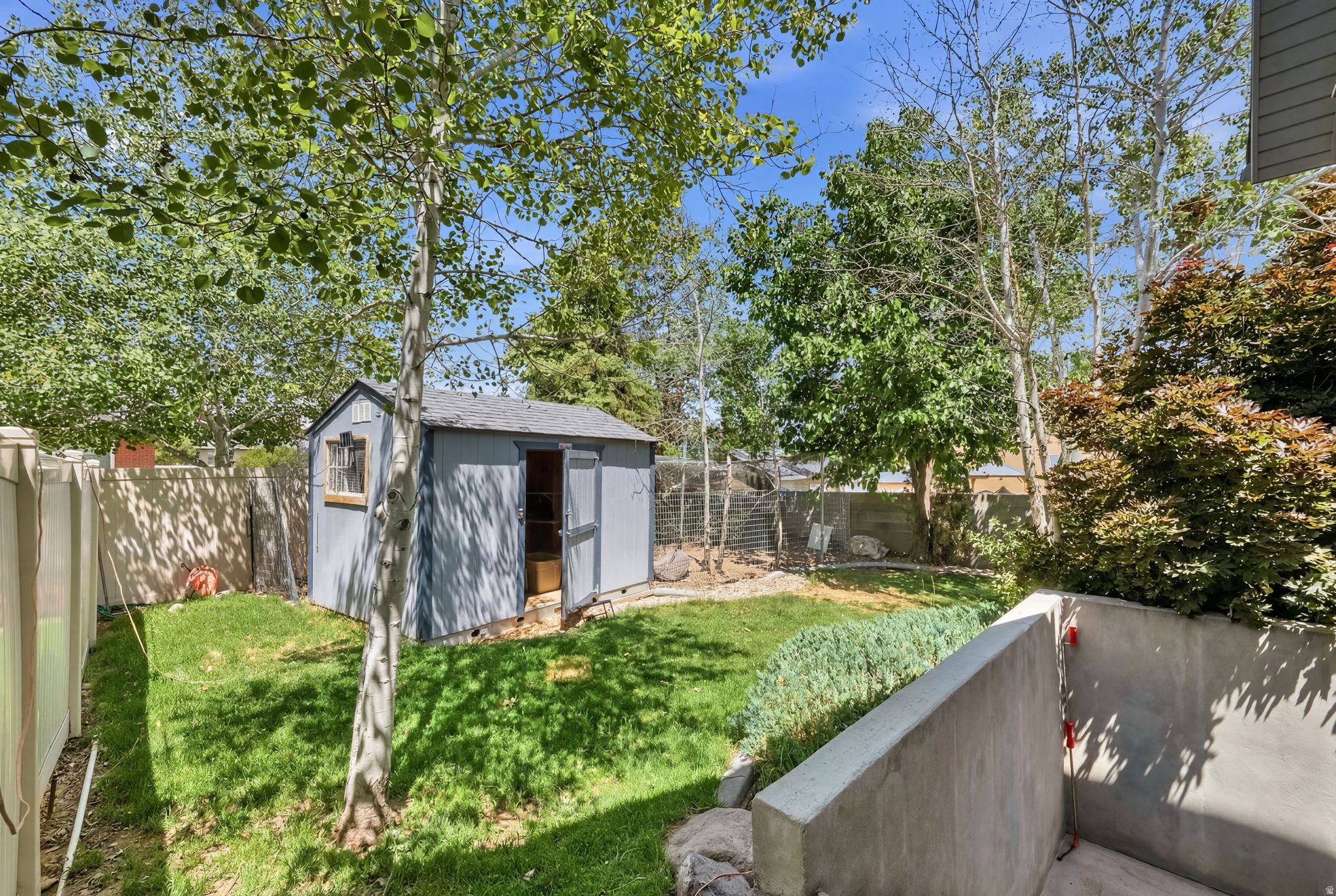 TITHING YARD - Residential