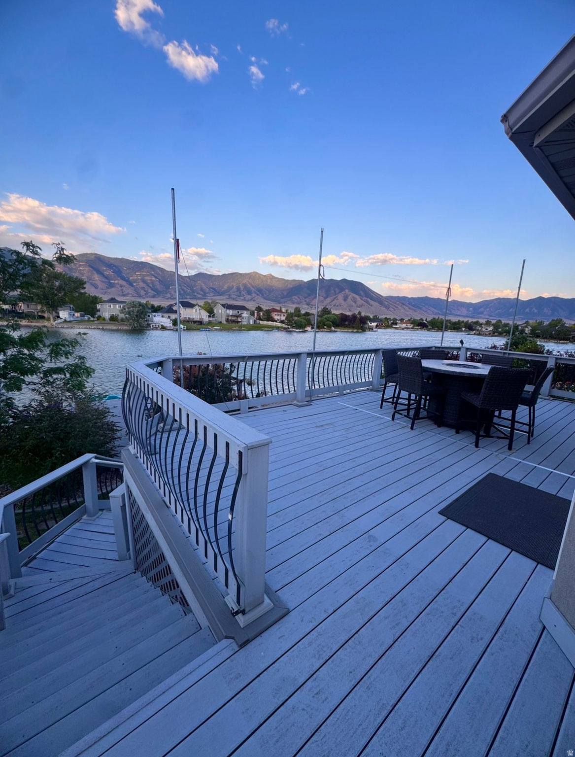 LAKESIDE SUBDIVISION - Residential