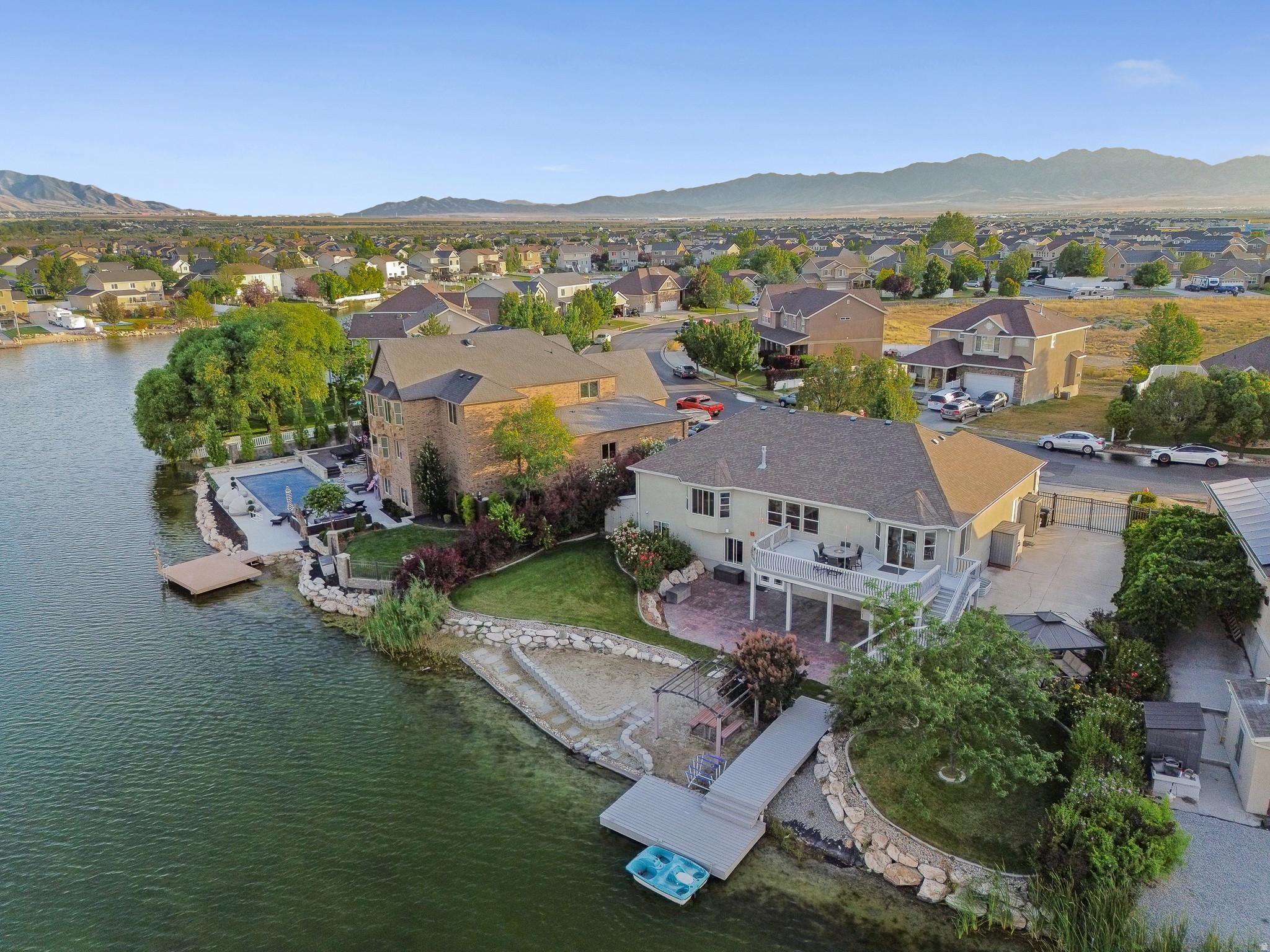 LAKESIDE SUBDIVISION - Residential