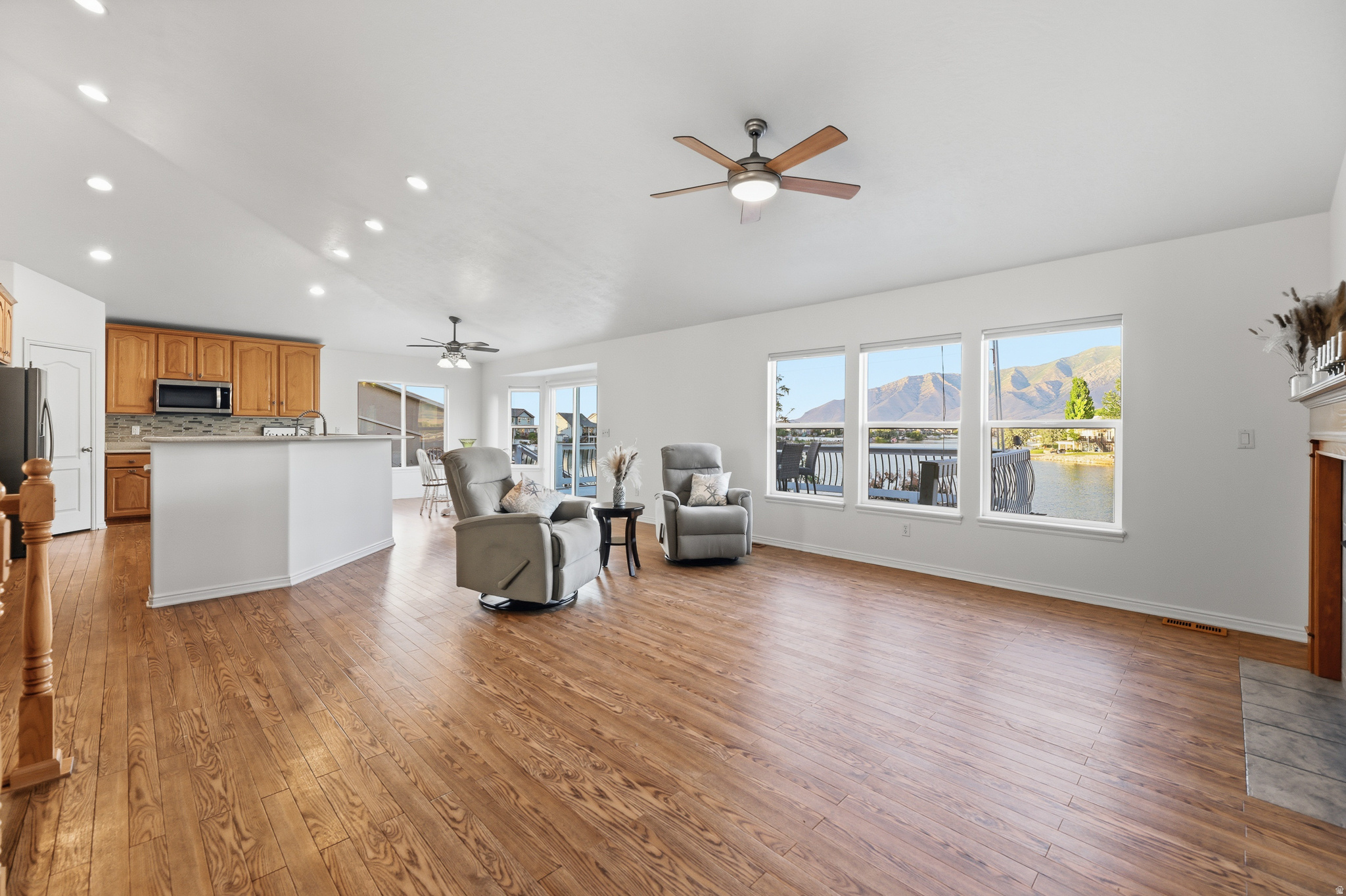 LAKESIDE SUBDIVISION - Residential
