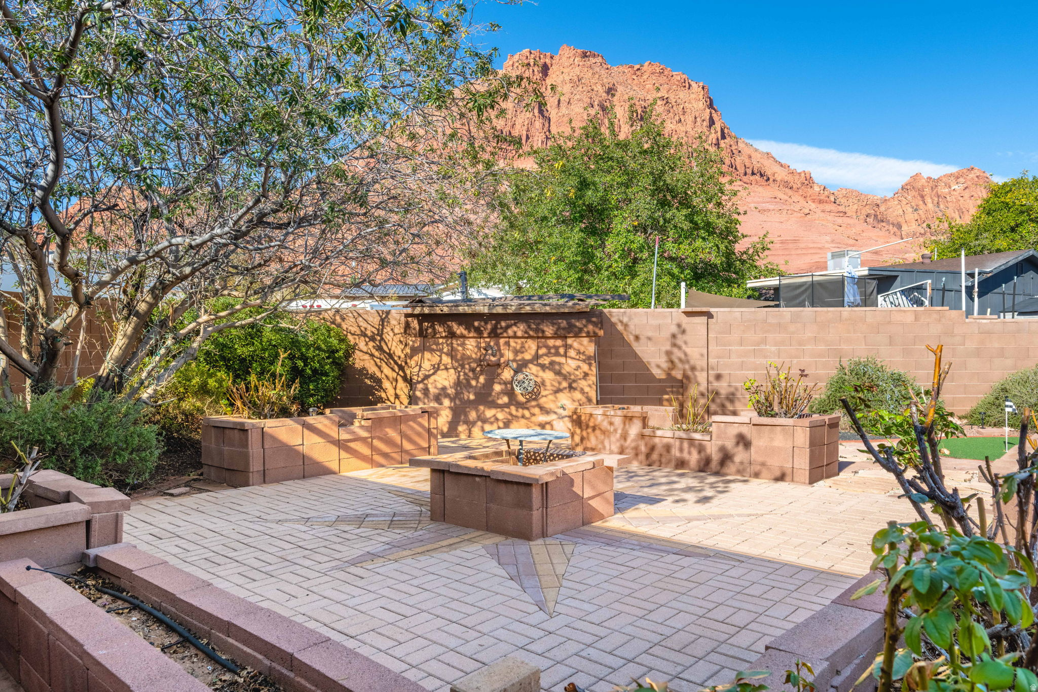 IVINS TOWNSITE - Residential