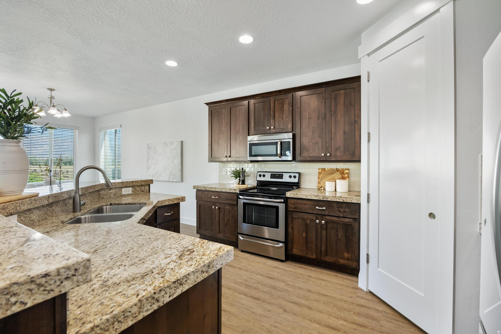 SPRING CREEK RANCH - Residential