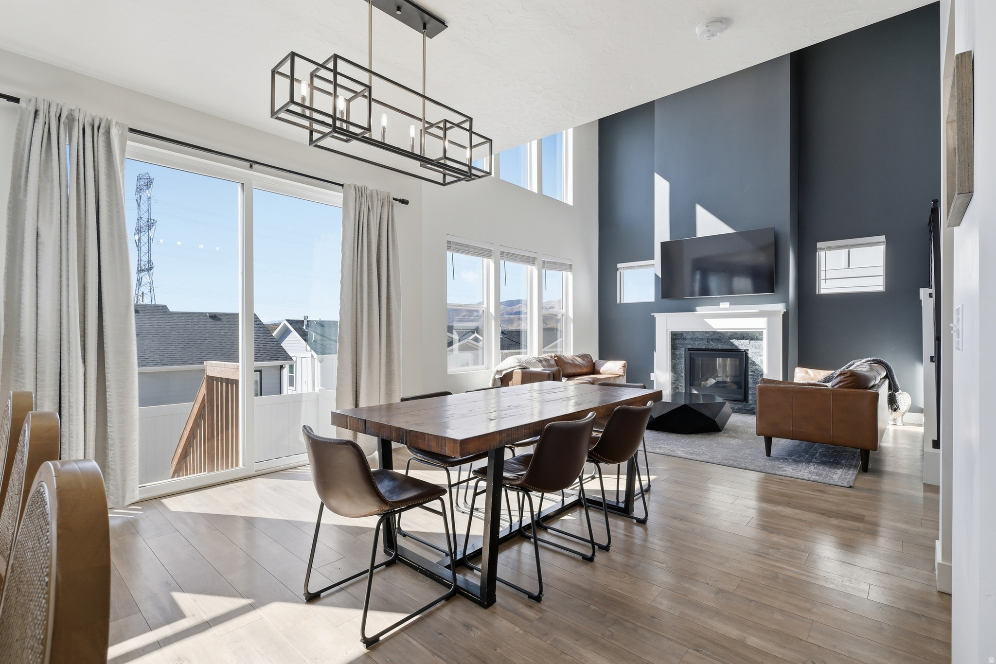 SCENIC MOUNTAIN - Residential