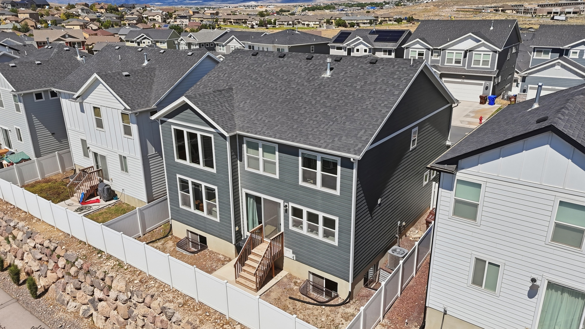 SCENIC MOUNTAIN - Residential