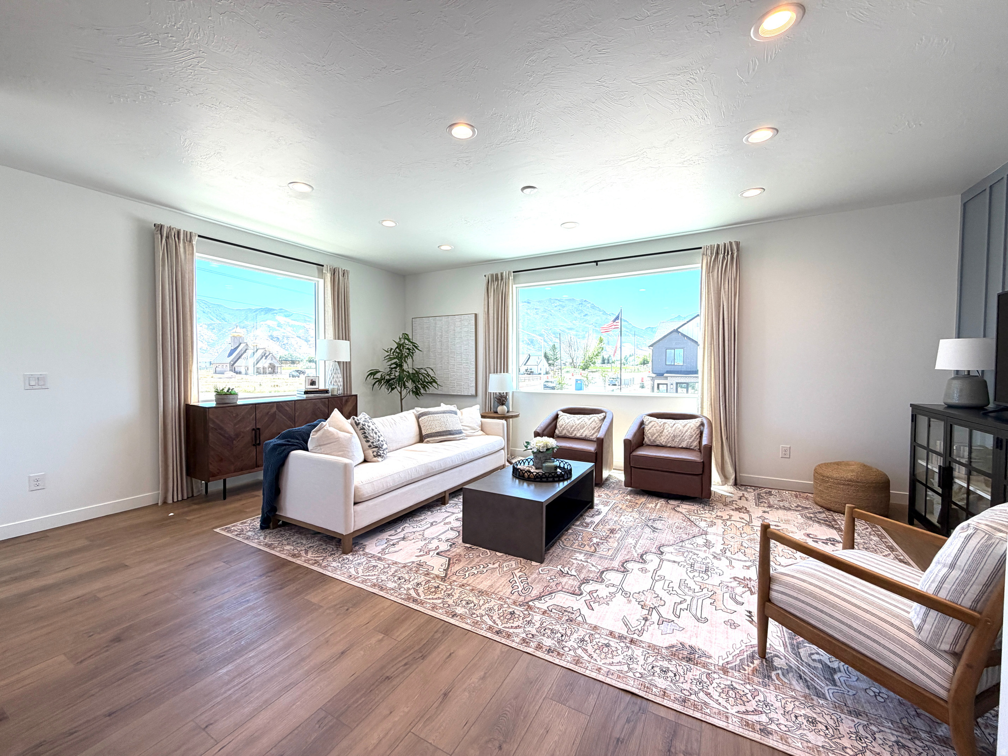 HIATT CREEK - Residential