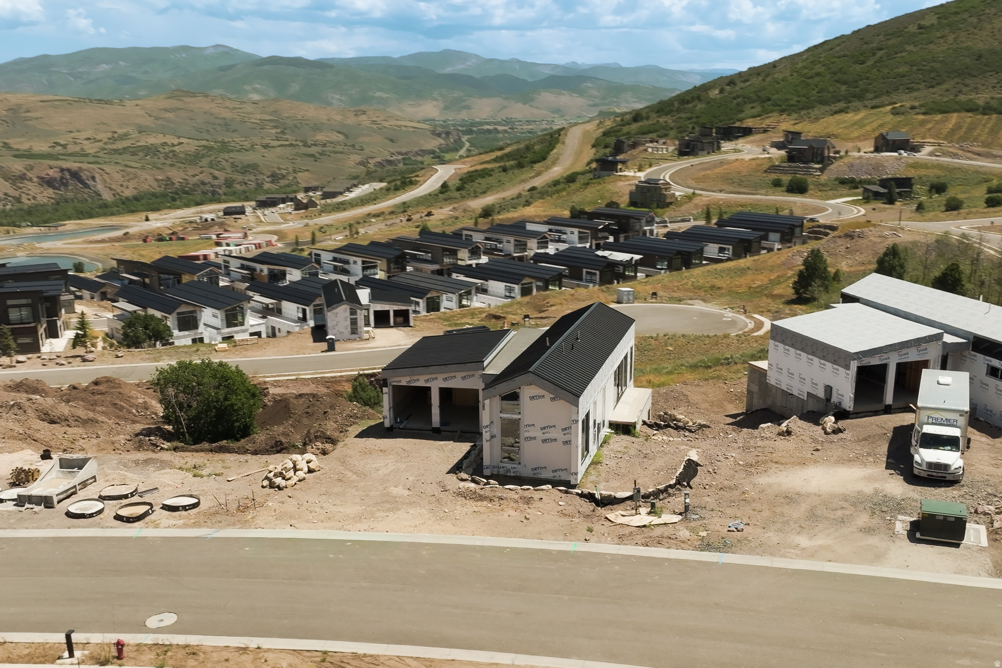 BENLOCH RANCH - Residential