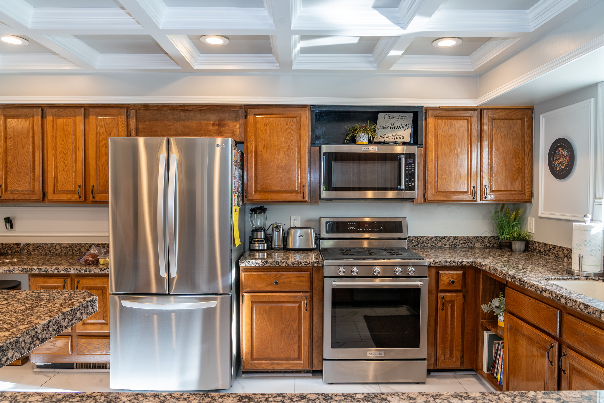 OAKRIDGE VILLAGE CONDOS - Residential