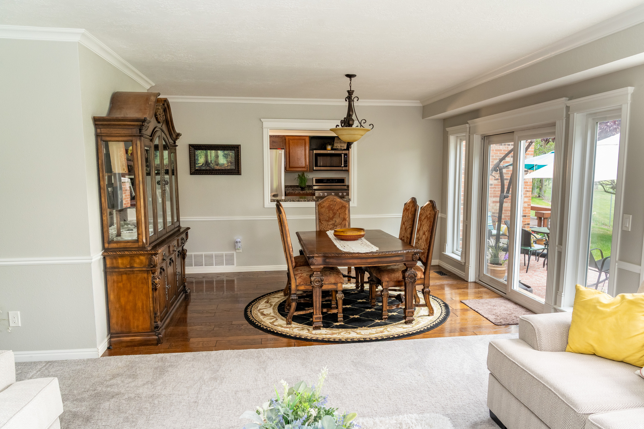 OAKRIDGE VILLAGE CONDOS - Residential