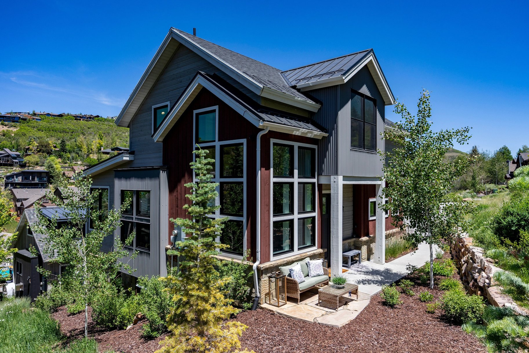 LILAC HILL - Residential