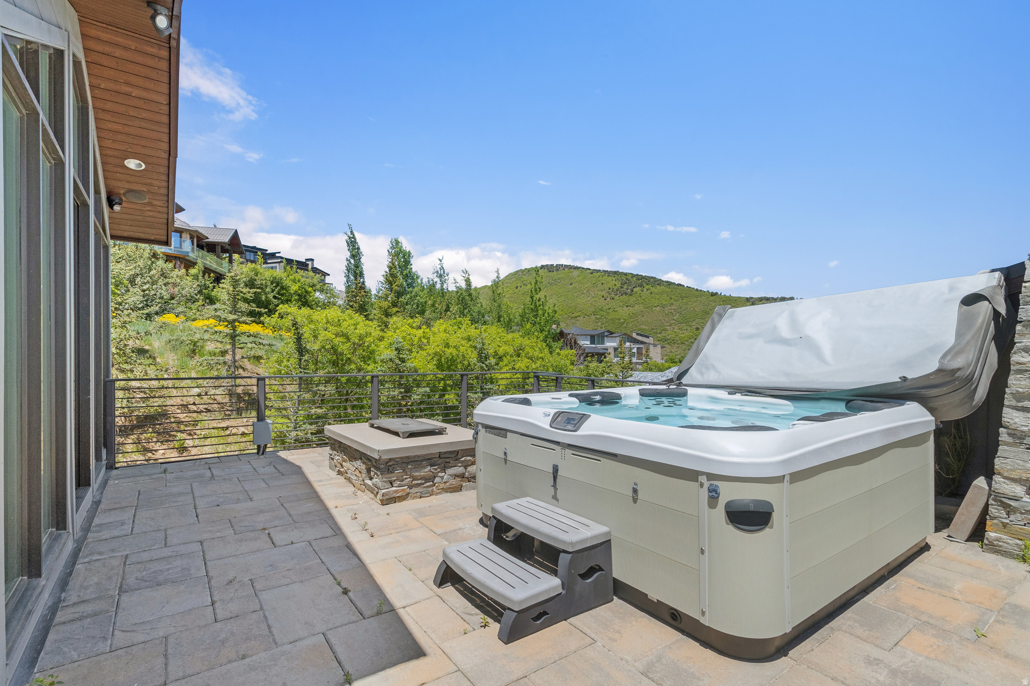 DEER CREST ESTATES - Residential