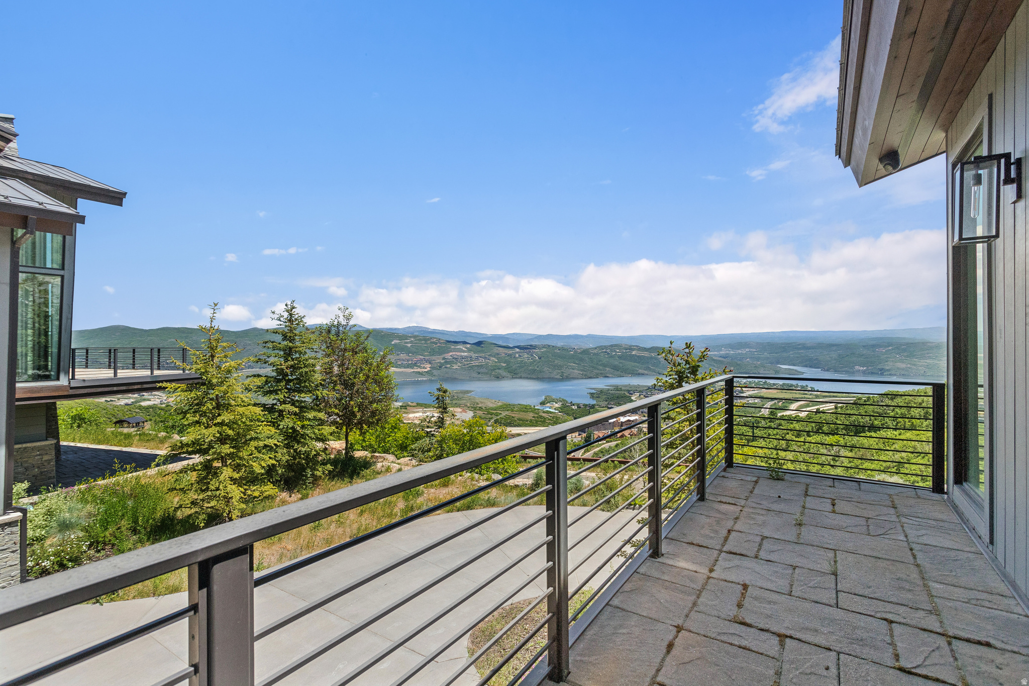 DEER CREST ESTATES - Residential