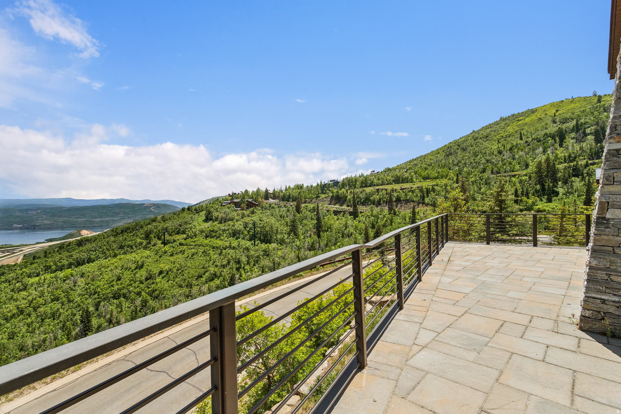 DEER CREST ESTATES - Residential