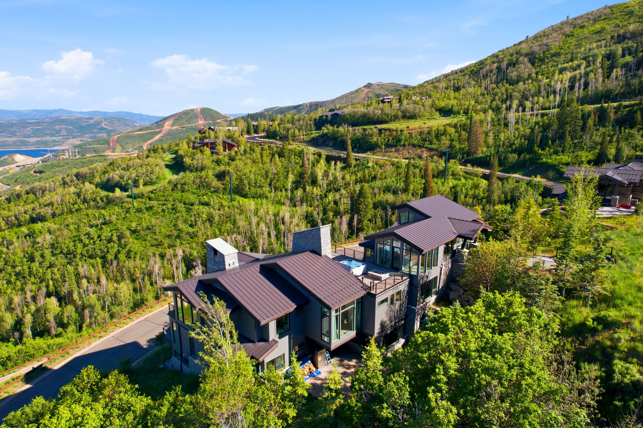 DEER CREST ESTATES - Residential