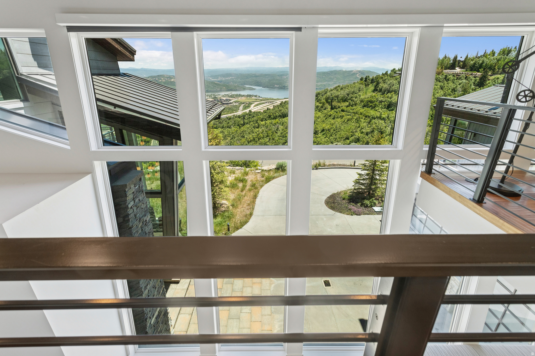 DEER CREST ESTATES - Residential