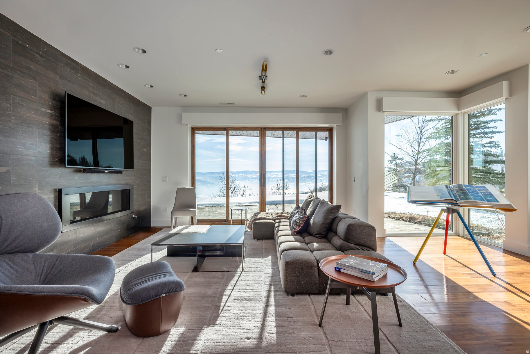 DEER CREST ESTATES - Residential