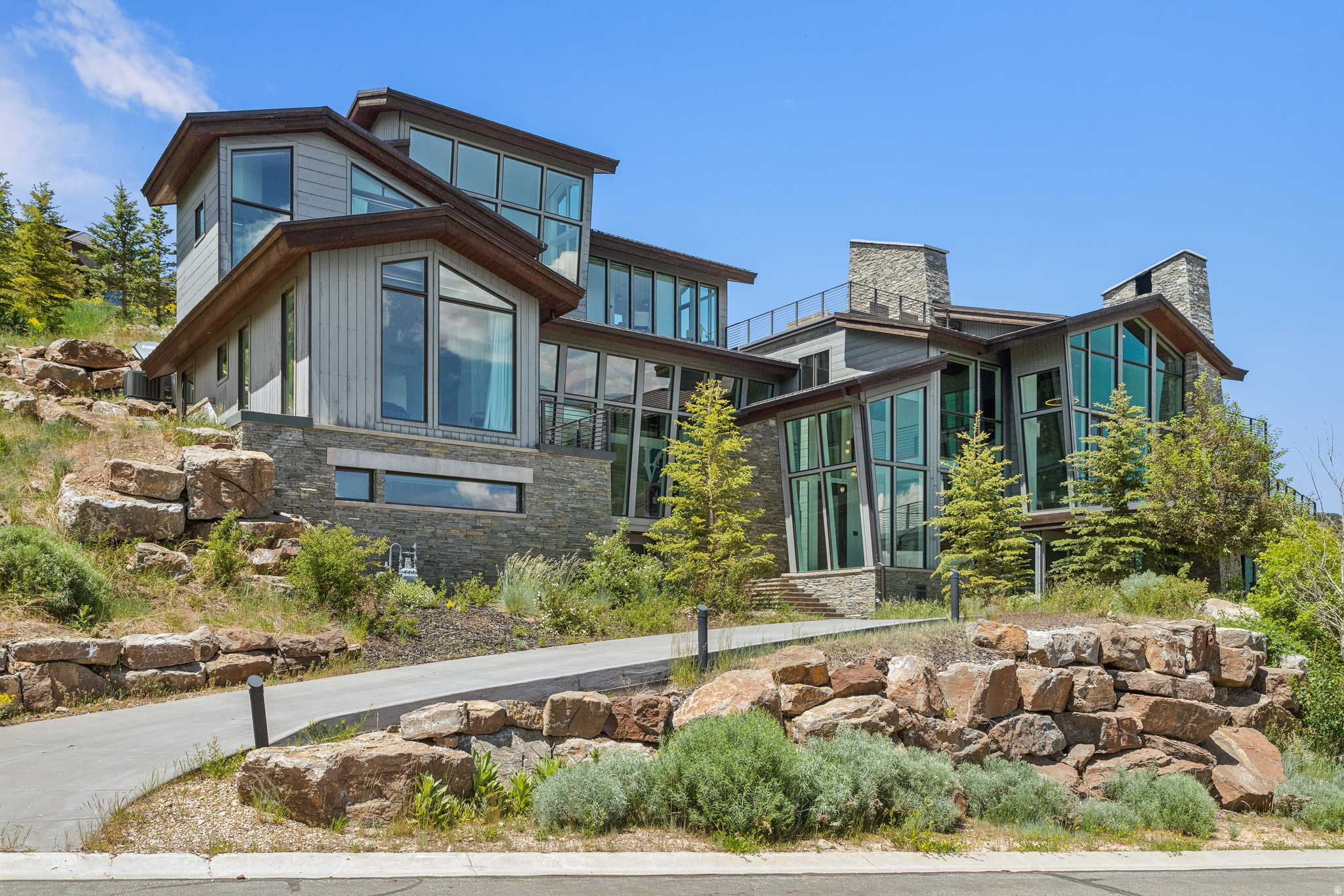 DEER CREST ESTATES - Residential