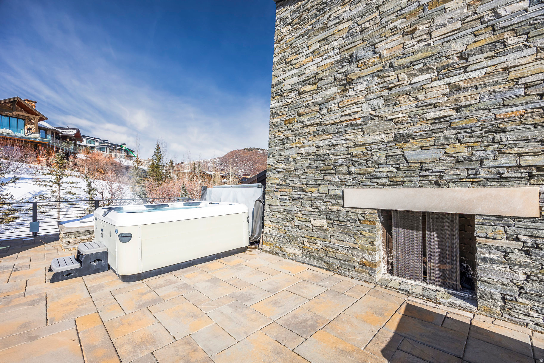 DEER CREST ESTATES - Residential