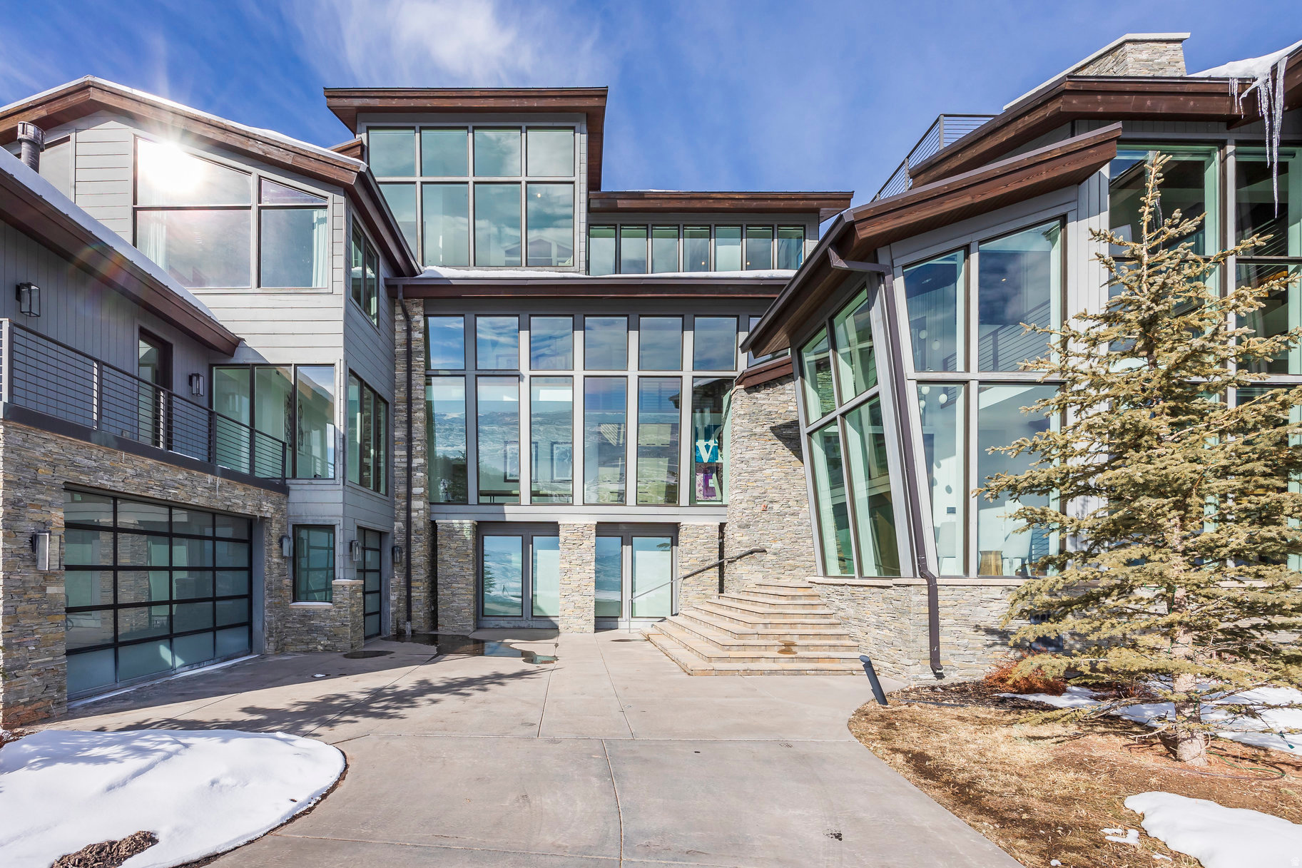 DEER CREST ESTATES - Residential