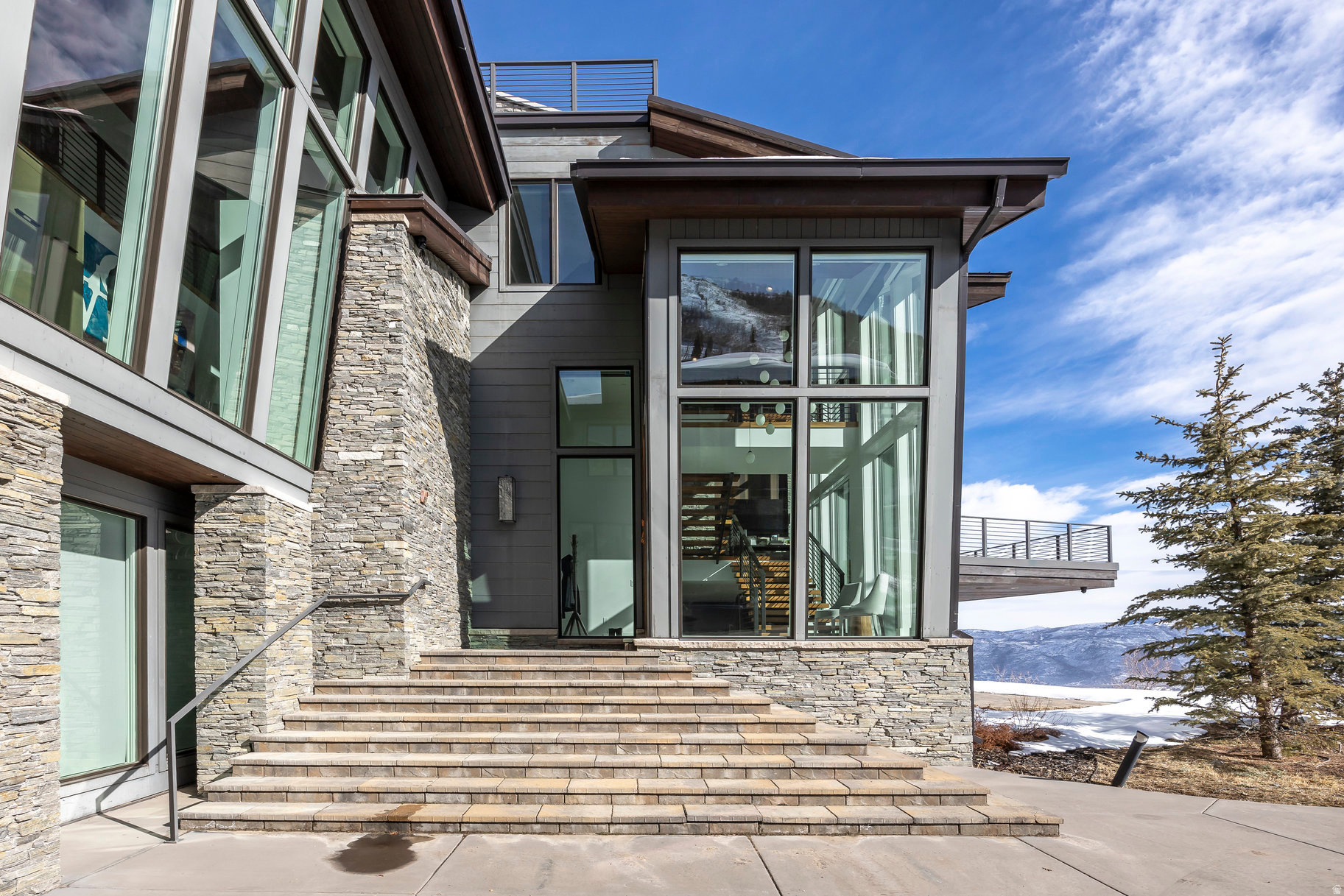 DEER CREST ESTATES - Residential