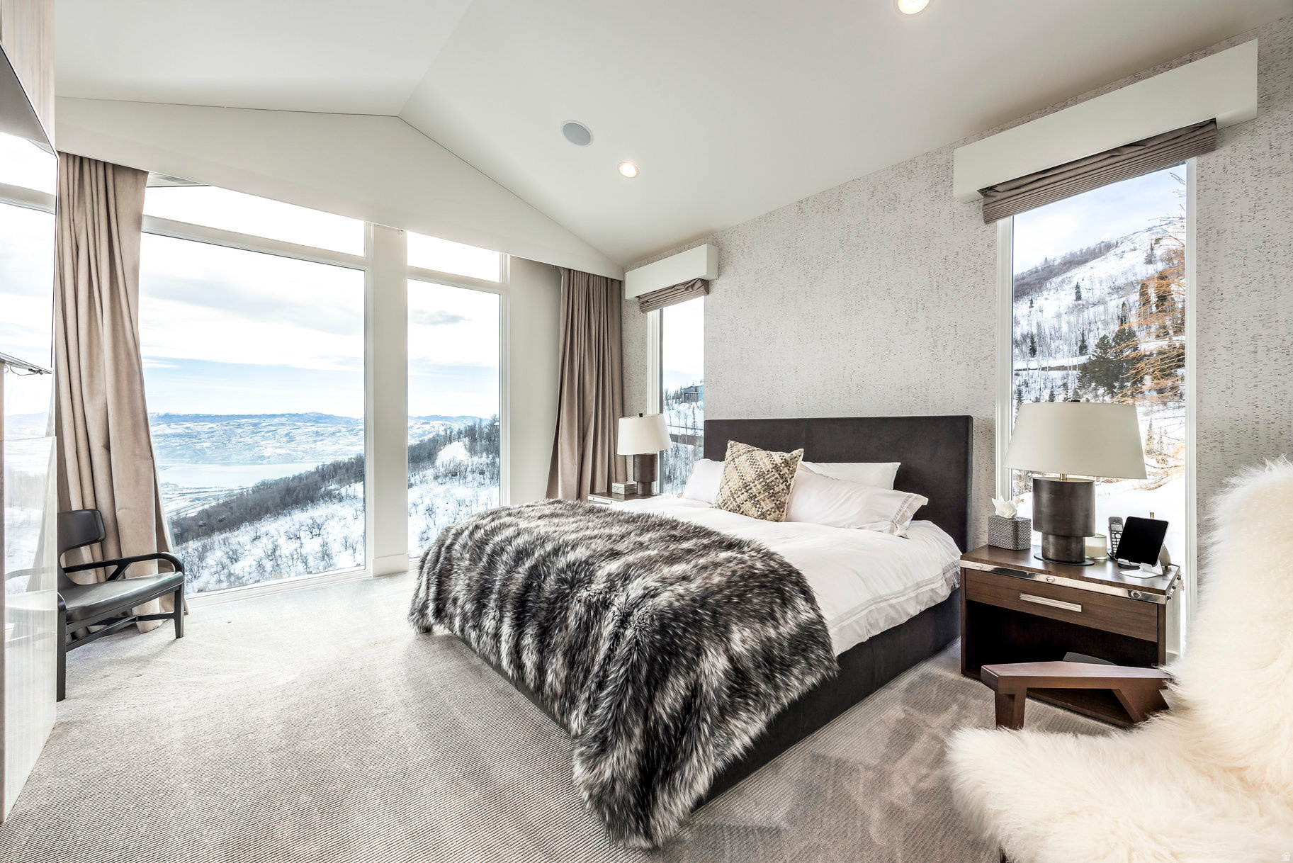 DEER CREST ESTATES - Residential