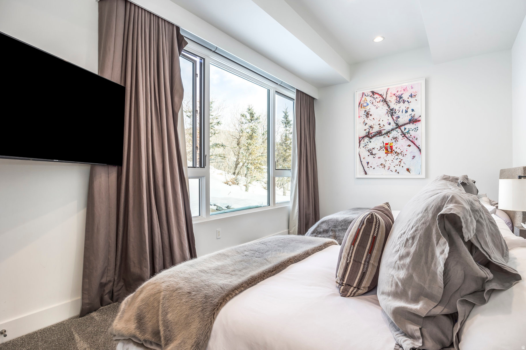 DEER CREST ESTATES - Residential