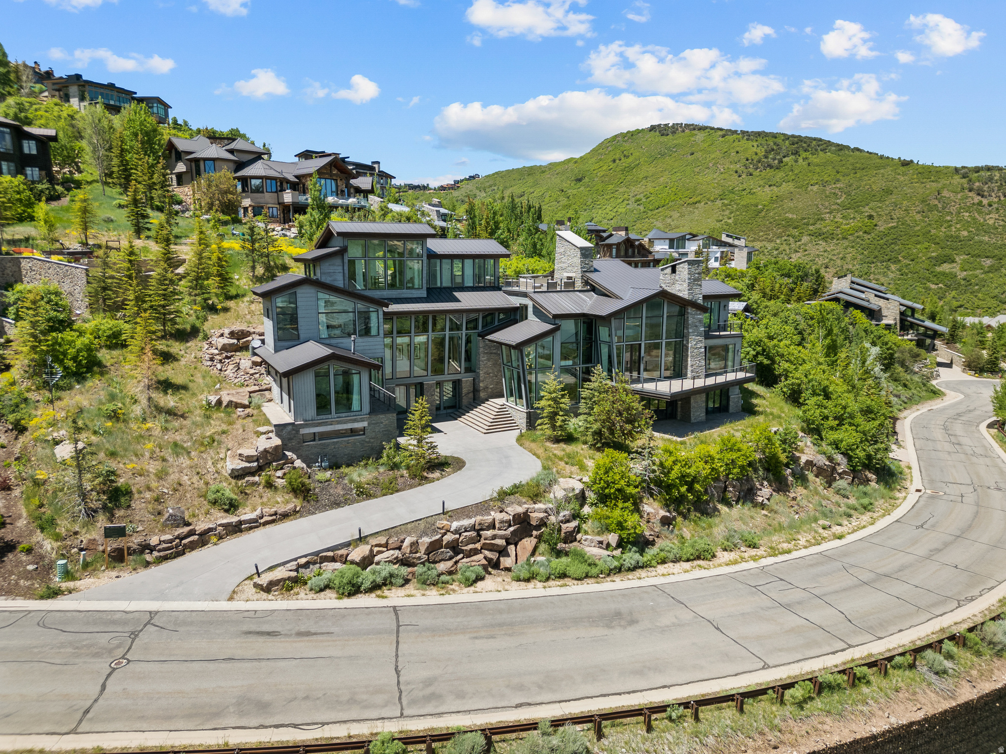 DEER CREST ESTATES - Residential