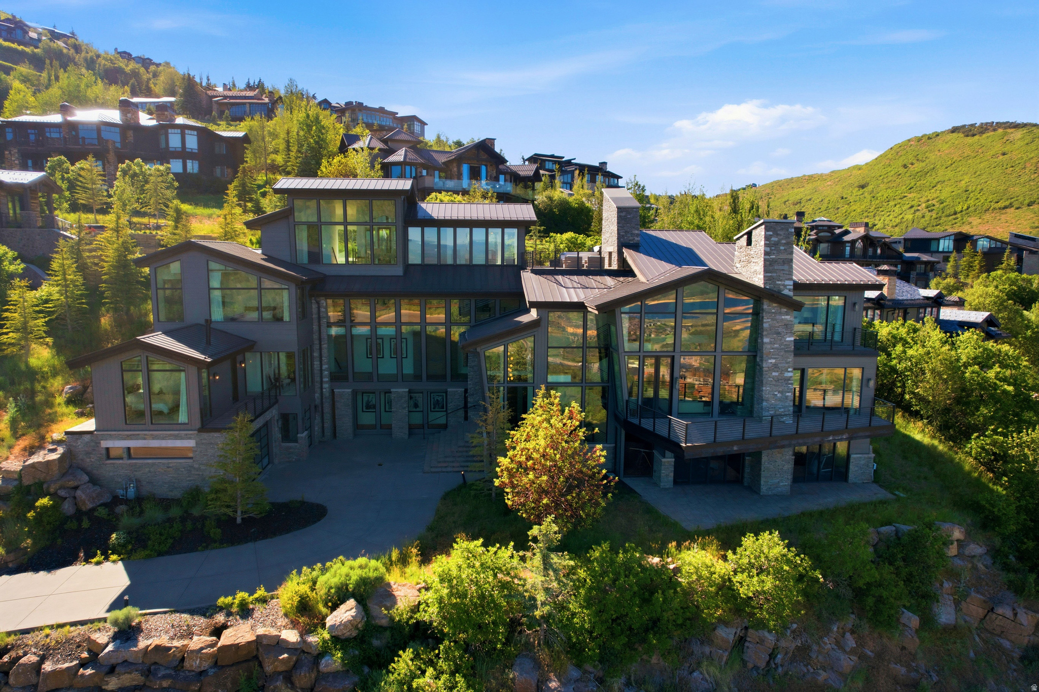 DEER CREST ESTATES - Residential